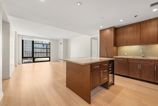 580 Washington St, Apt 1501