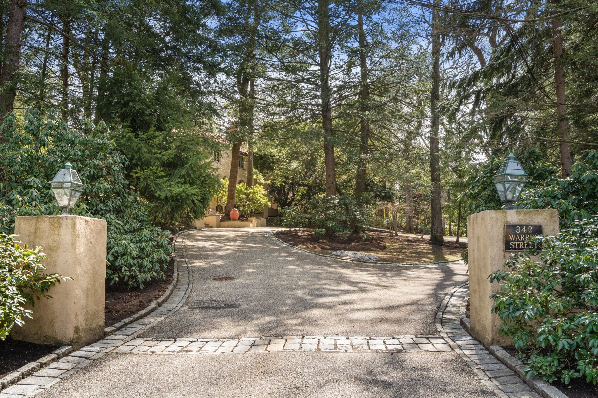 342 Warren St, Brookline, MA 02445