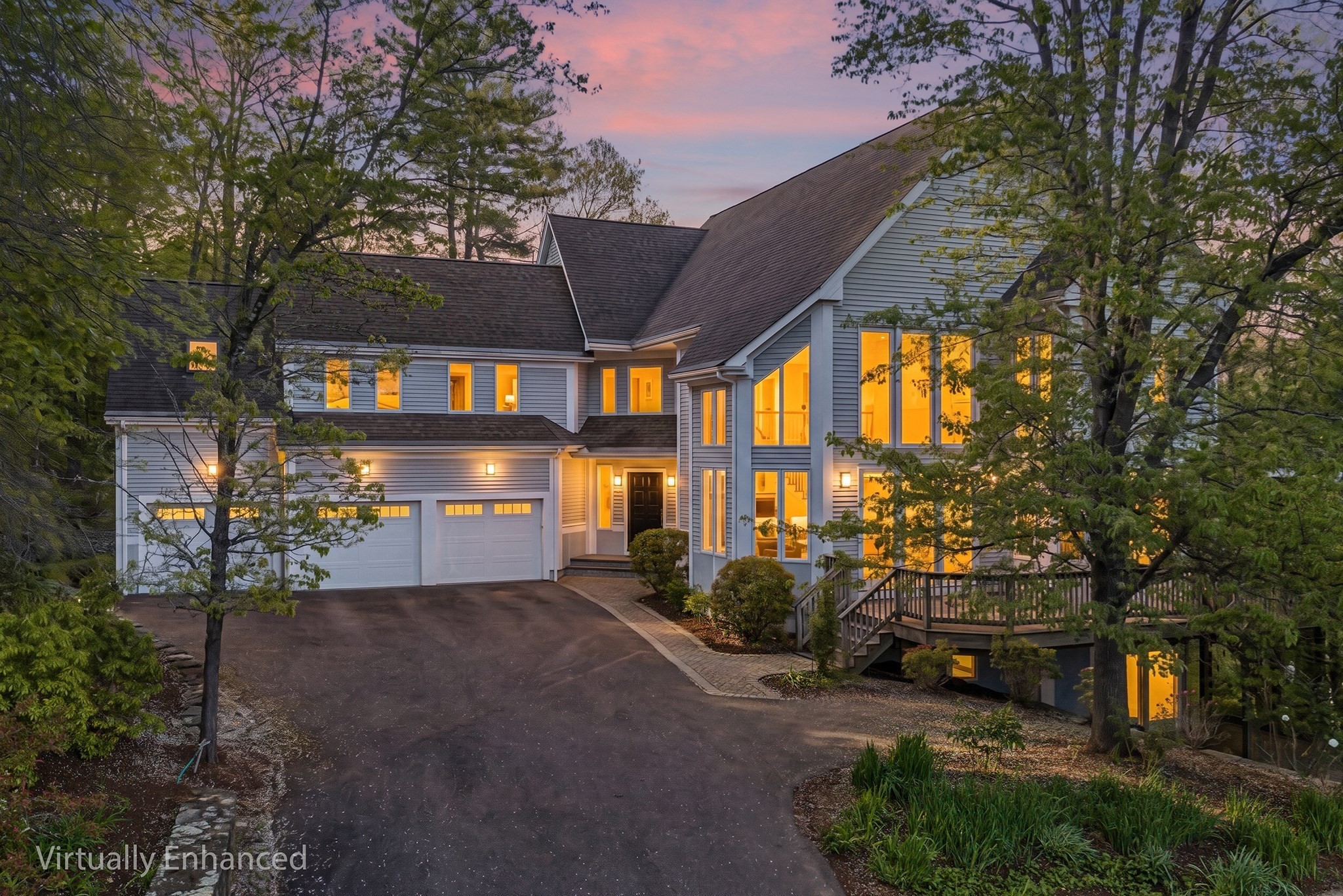 14 Hillside Ave, Southborough, MA 01772