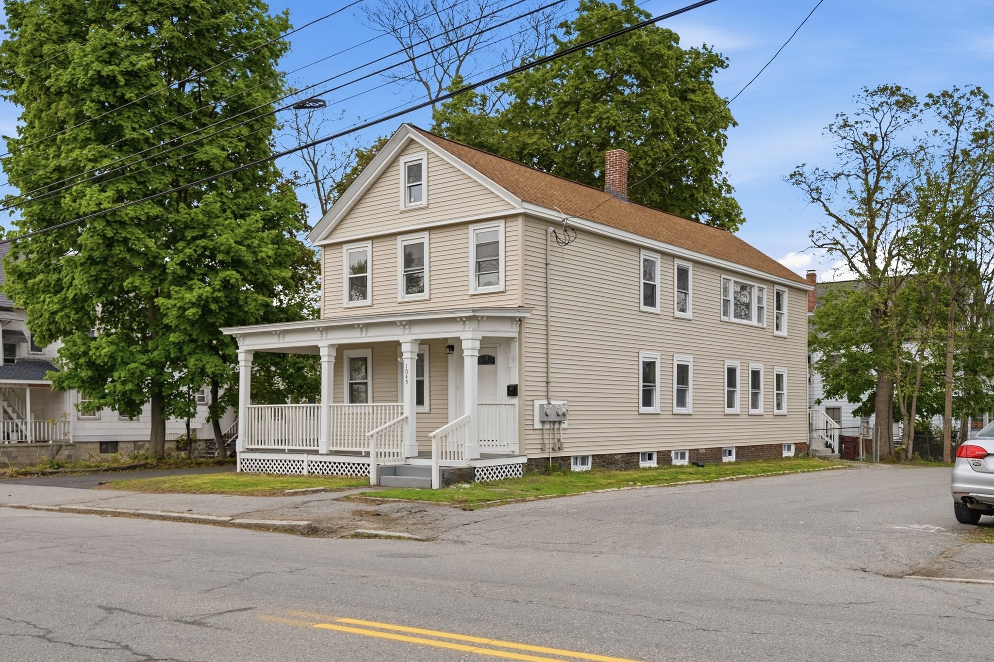 1045 Middlesex St, Lowell, MA 01851