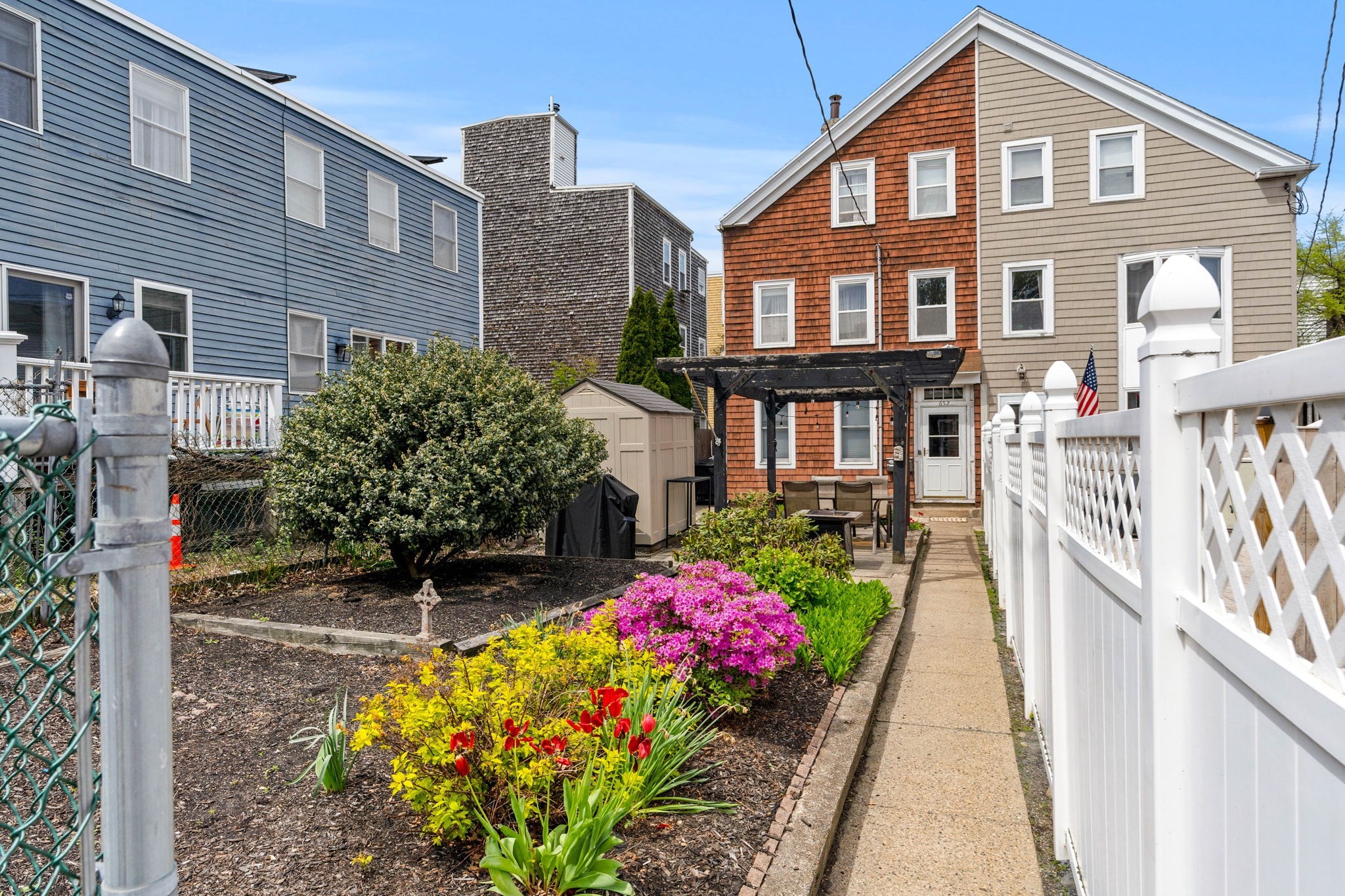 652 E 2nd St, South Boston, Boston, MA 02127