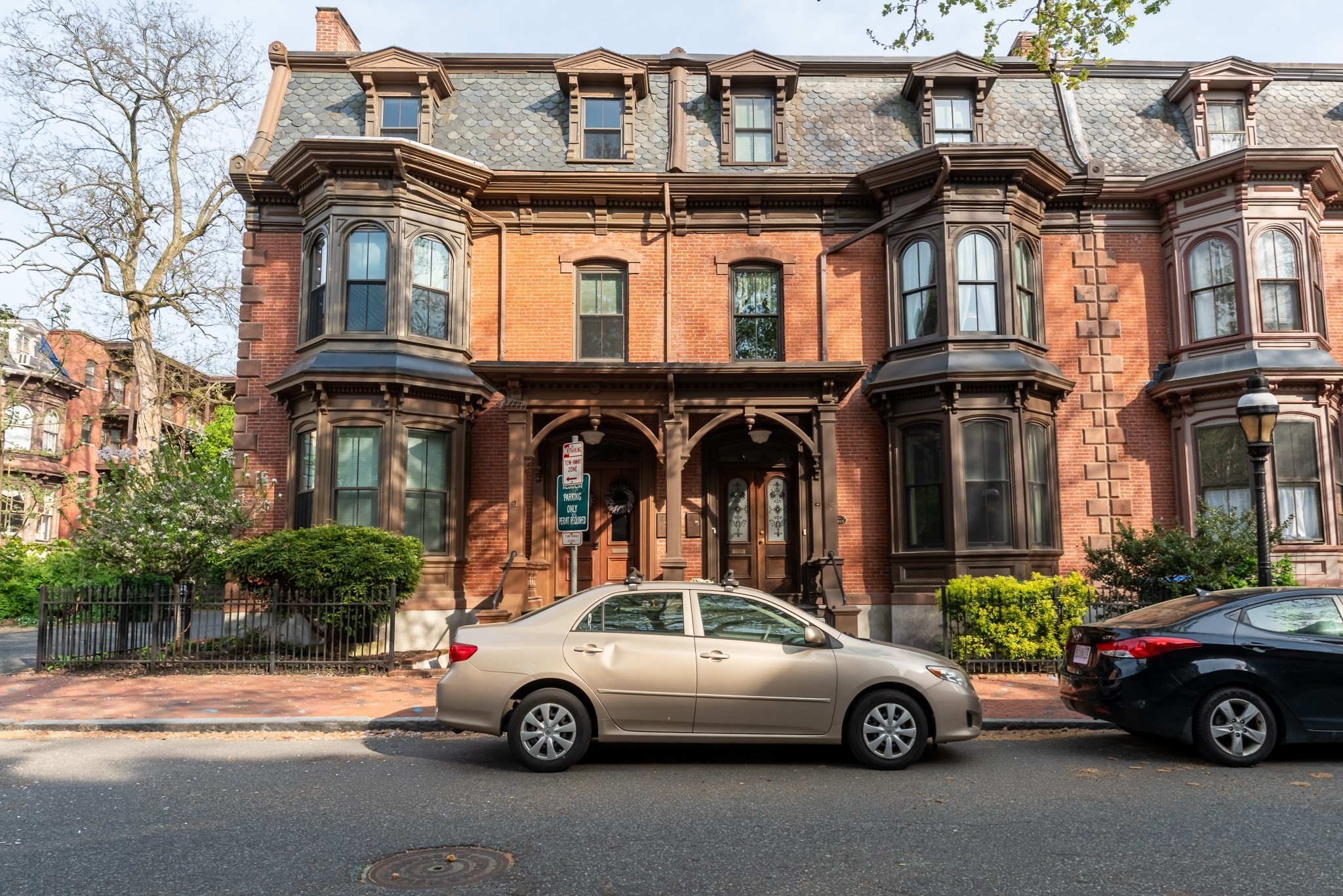 47 Mattoon St, Springfield, MA 01105