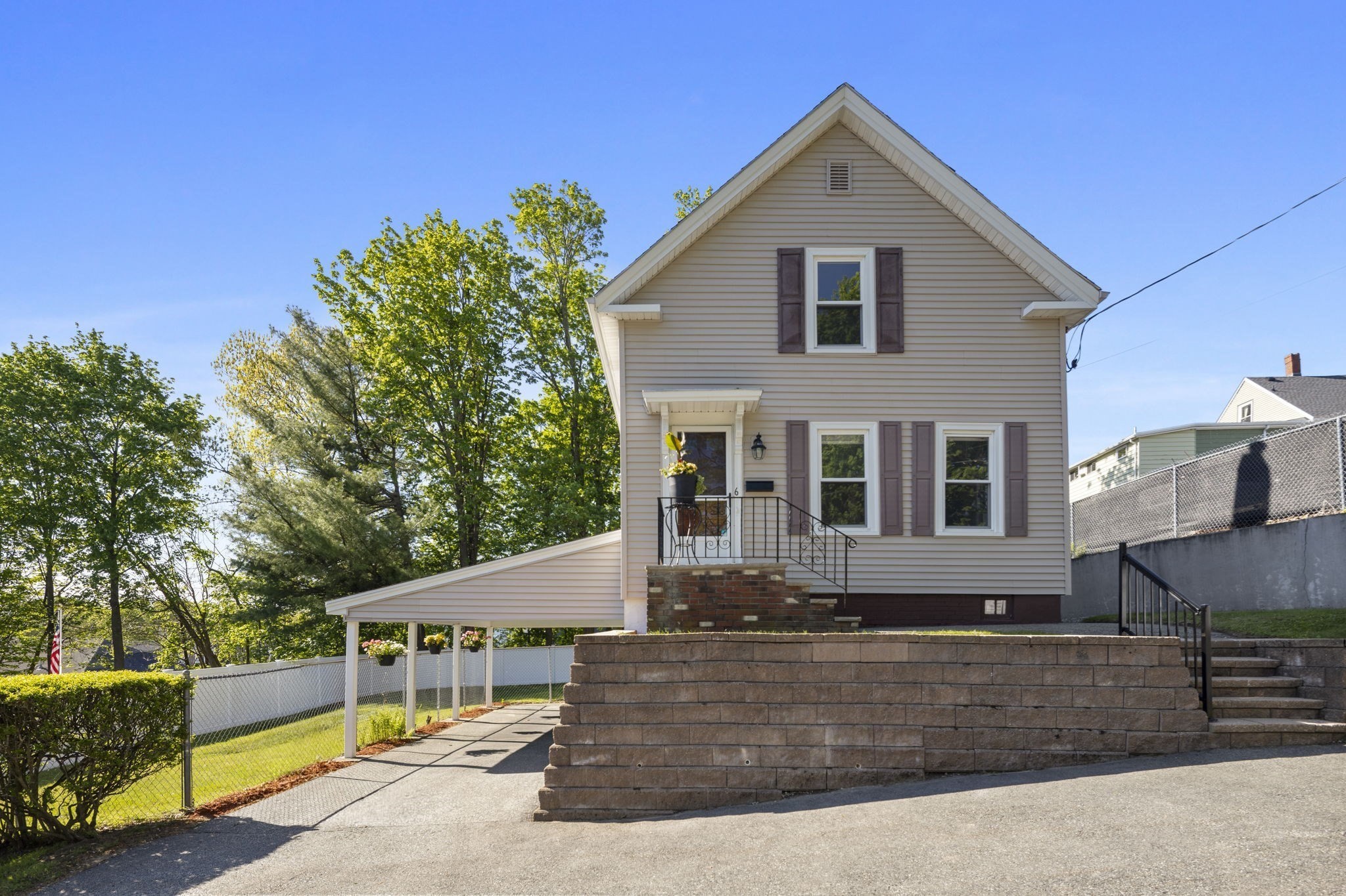 6 Highland St, Wakefield, MA 01880
