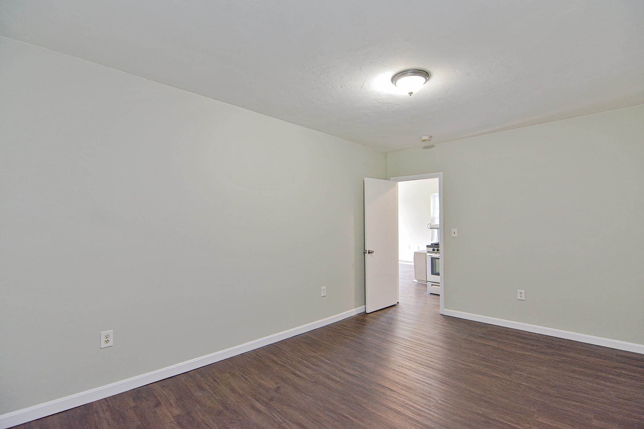 28 Prescott St, Leominster, MA 01453 - Image 9