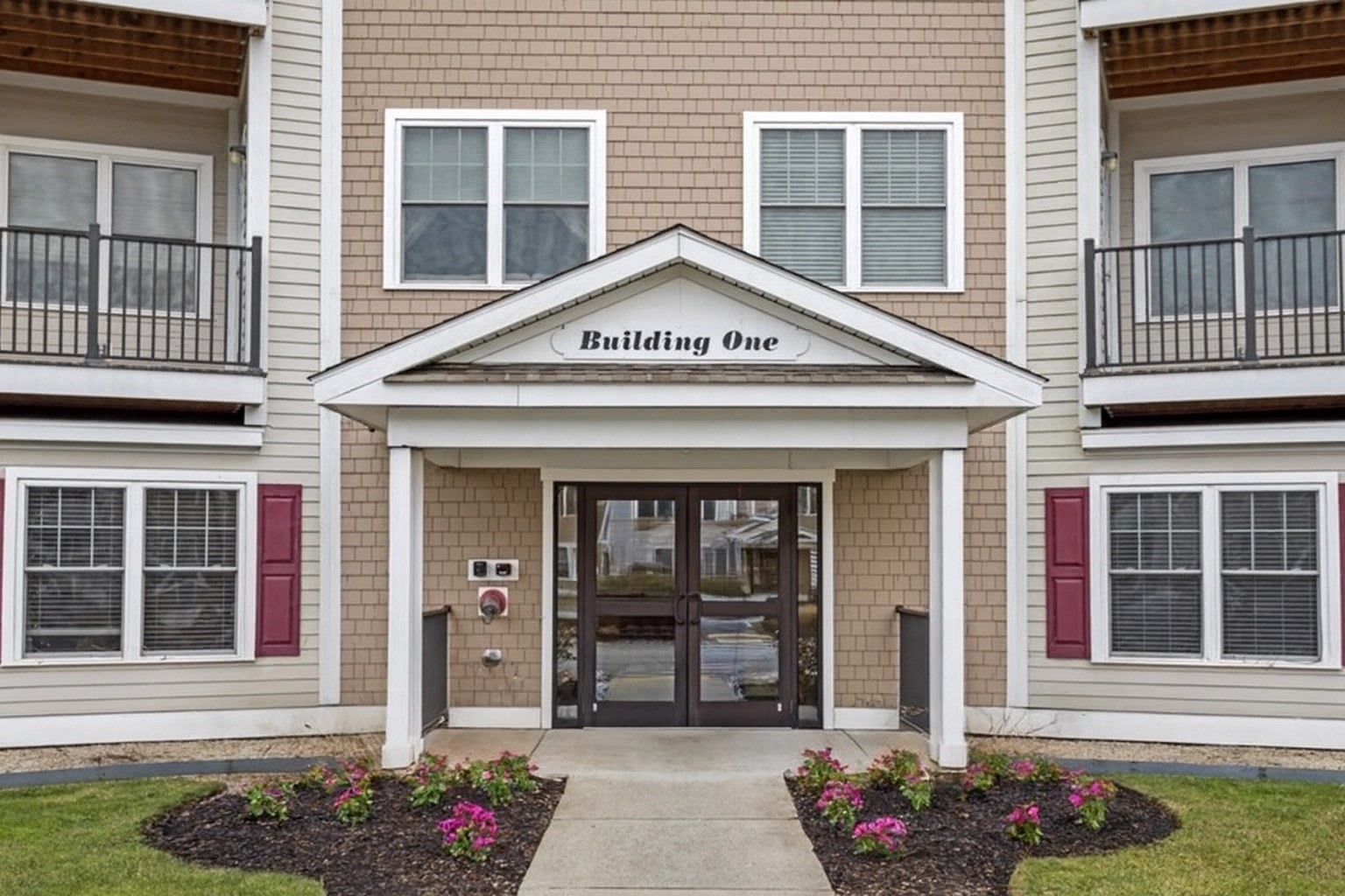 360 Andover St Unit 1310, Danvers, MA 01923