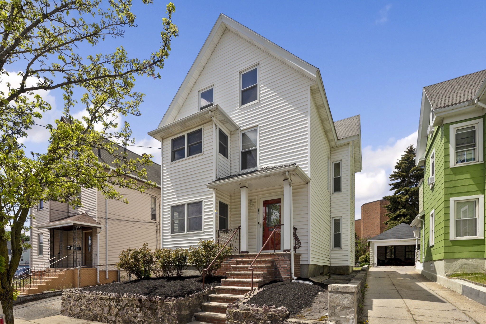 37 Lewis St, Everett, MA 02149
