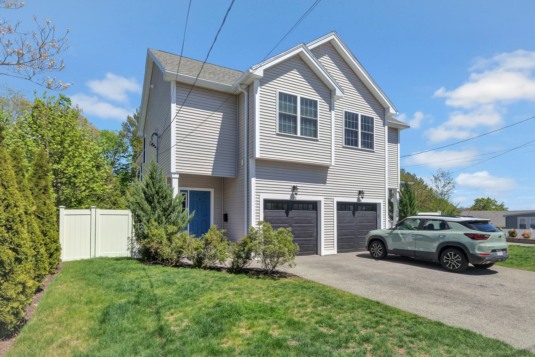 122 Milton St Unit 122, Dedham, MA 02026