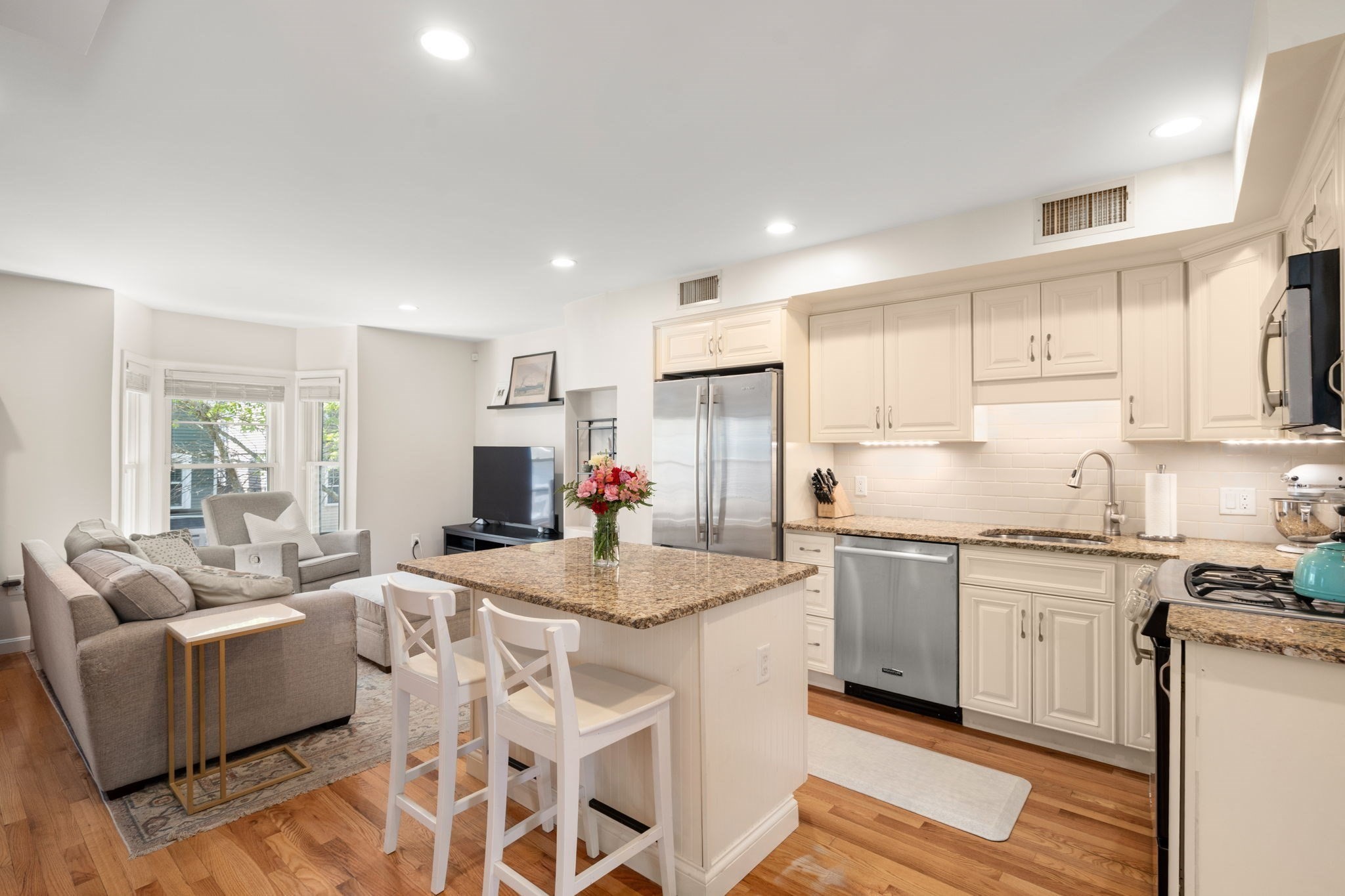 314 W 4th St Unit 3, South Boston, Boston, MA 02127