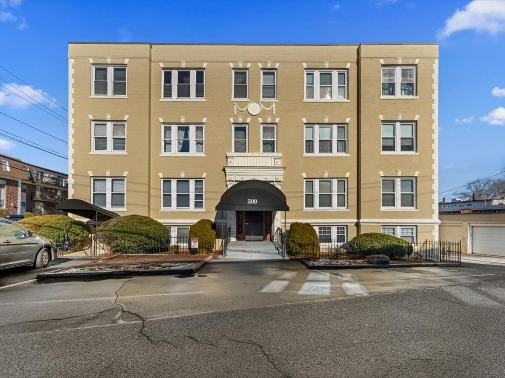 509 Pleasant St Unit 1-4, Melrose, MA 02176