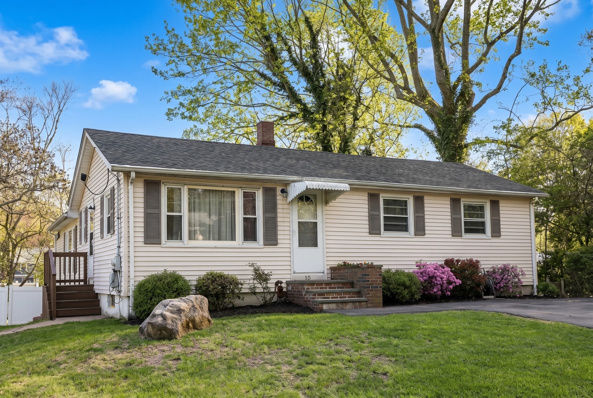 10 Edson Street, Taunton, MA 02780