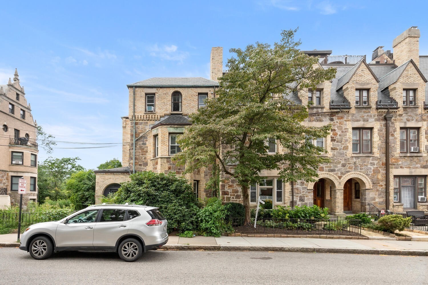 350 Tappan St Unit 1, Brookline, MA 02445