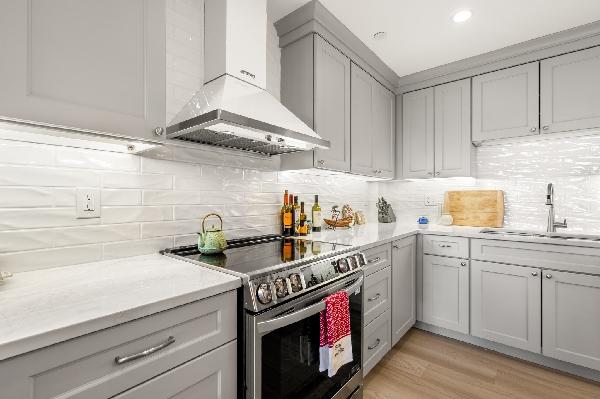 1 Seal Harbor Rd Unit 300, Winthrop, MA 02152 - Image 2