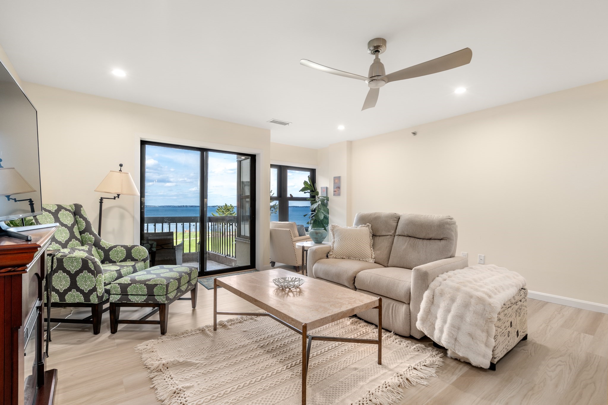 1 Seal Harbor Rd Unit 300, Winthrop, MA 02152 - Image 8