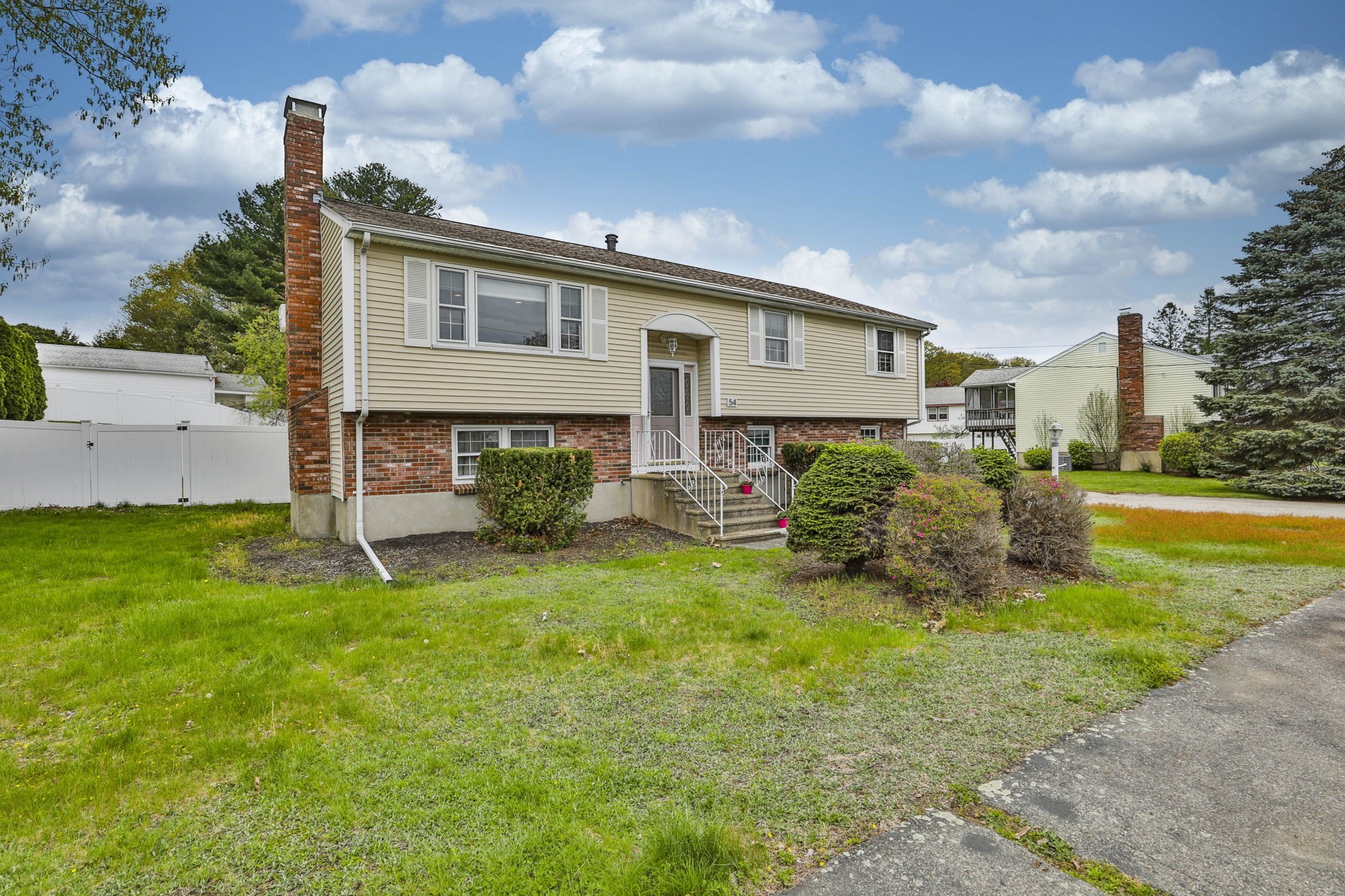 54 Walton Street, Wakefield, MA 01880