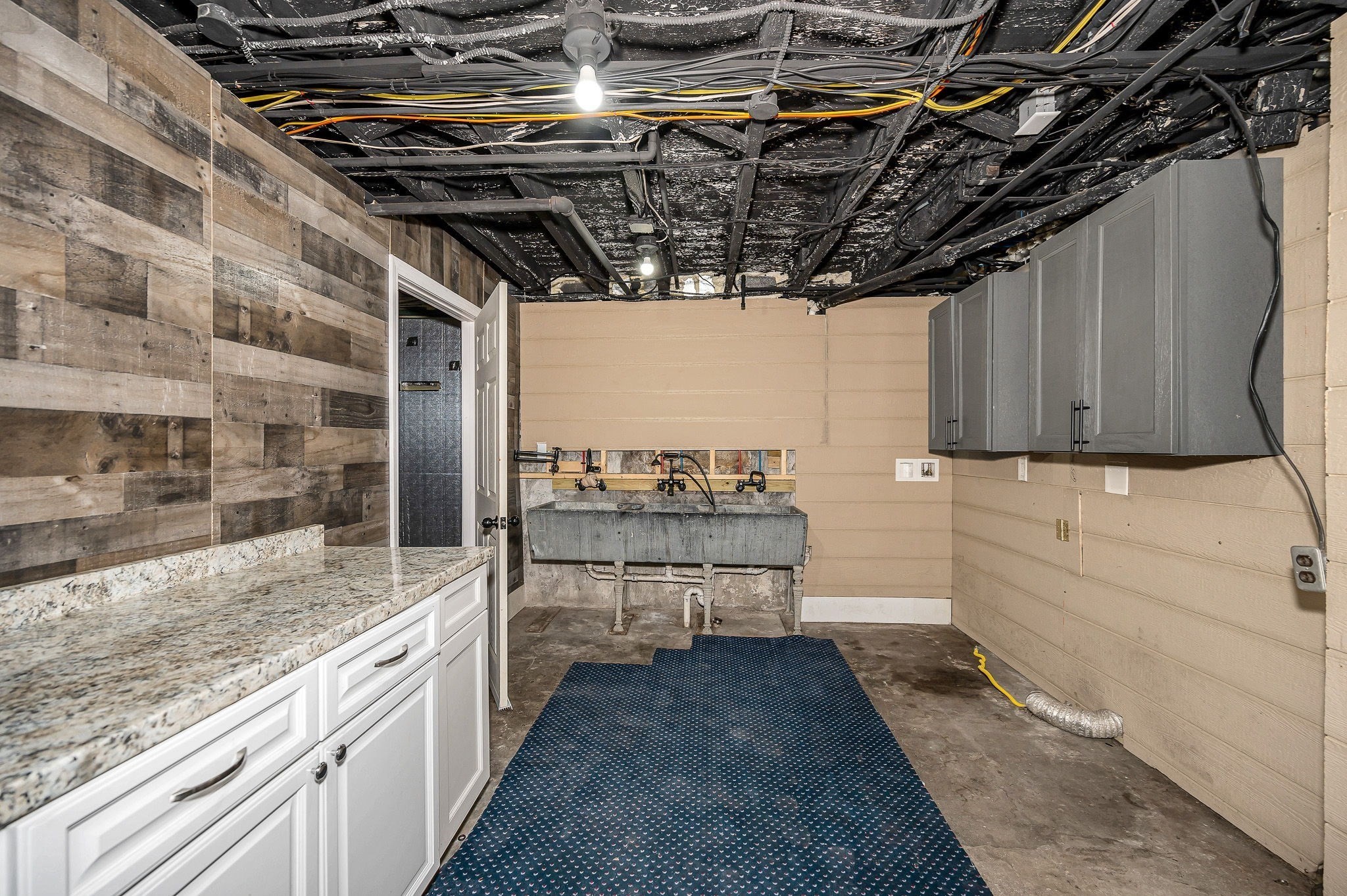 16 Quincy St, Methuen, MA 01844 - Image 40