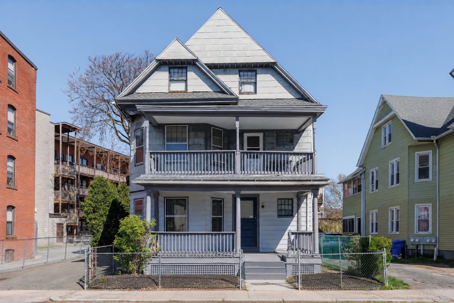 18 Wendell Pl, Springfield, MA 01105