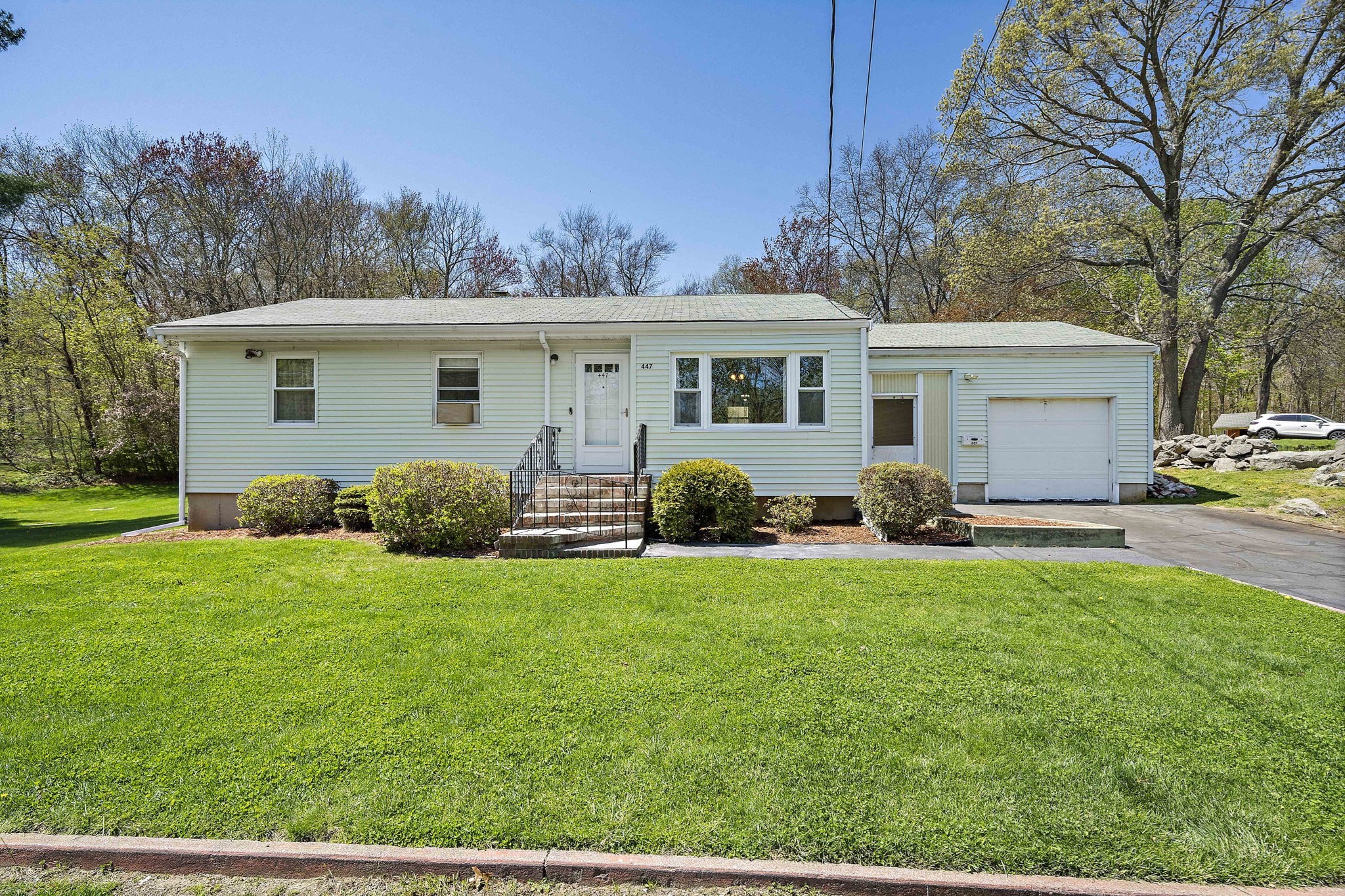 447 E Main St, Avon, MA 02322