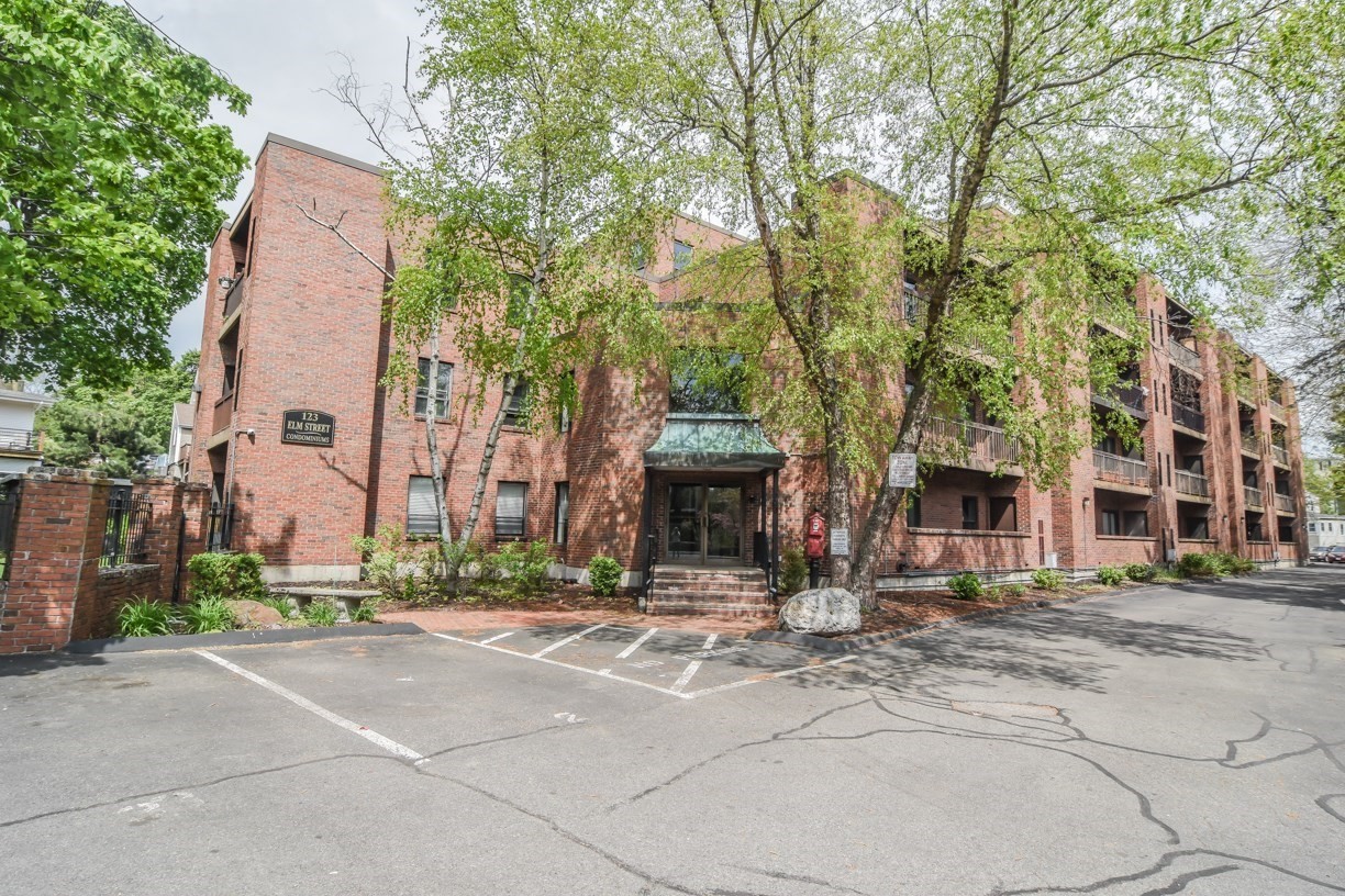 123 Elm St Unit C2, Quincy, MA 02169