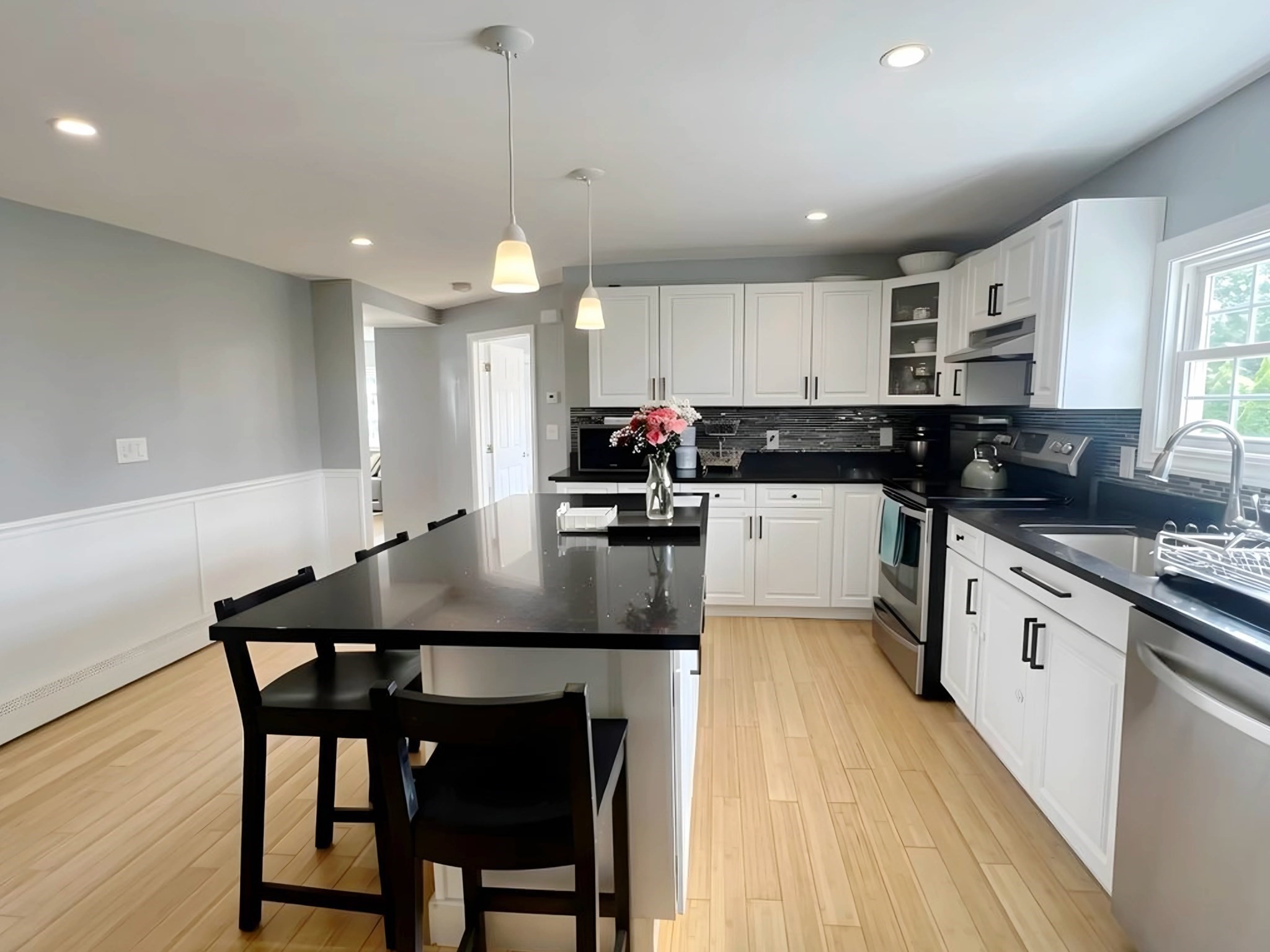 48 Crystal Cove Ave. Unit 2, Winthrop, MA 02152