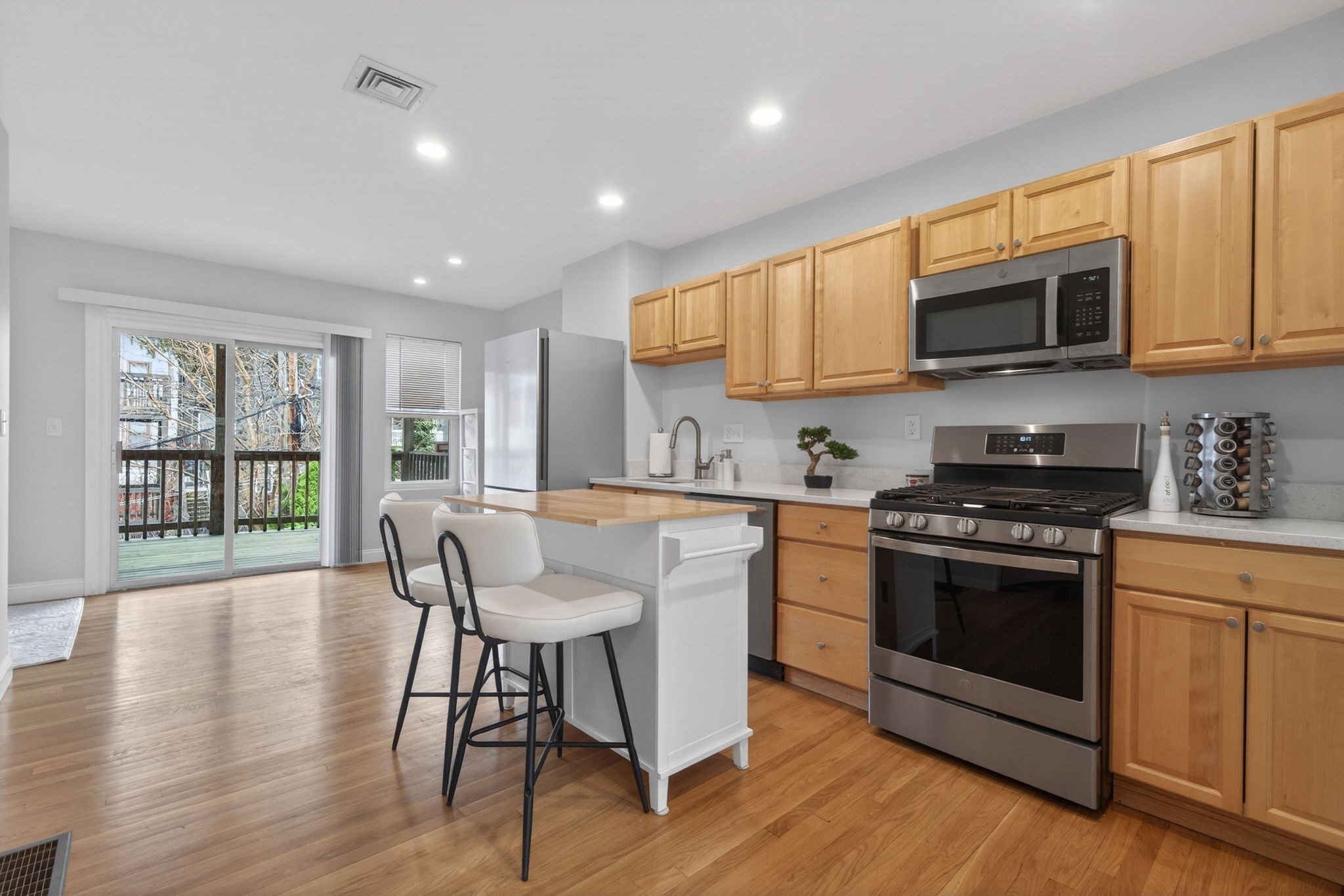 116 Trenton St Unit 2, East Boston, Boston, MA 02128
