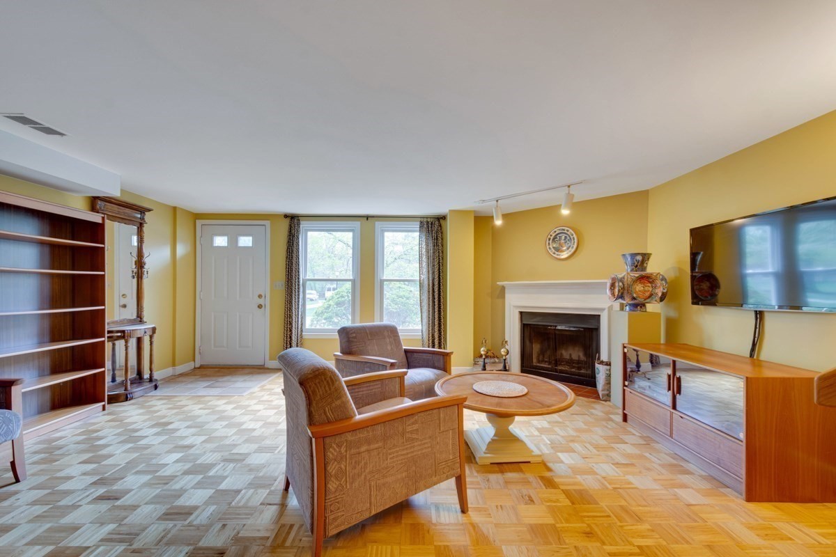 75 Page Rd Unit 16, Bedford, MA 01730 - Image 3