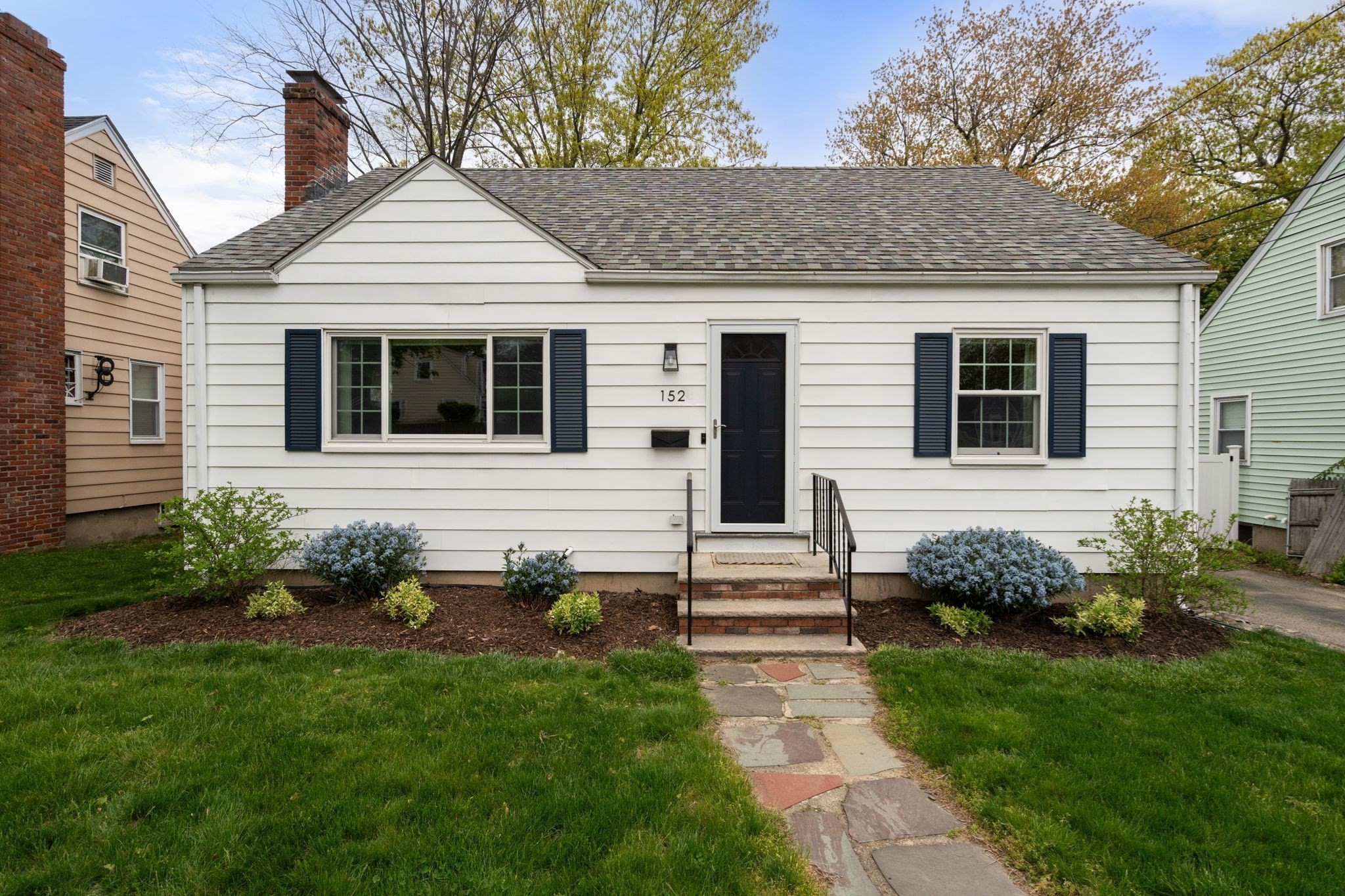 152 Sprague St, Dedham, MA 02026