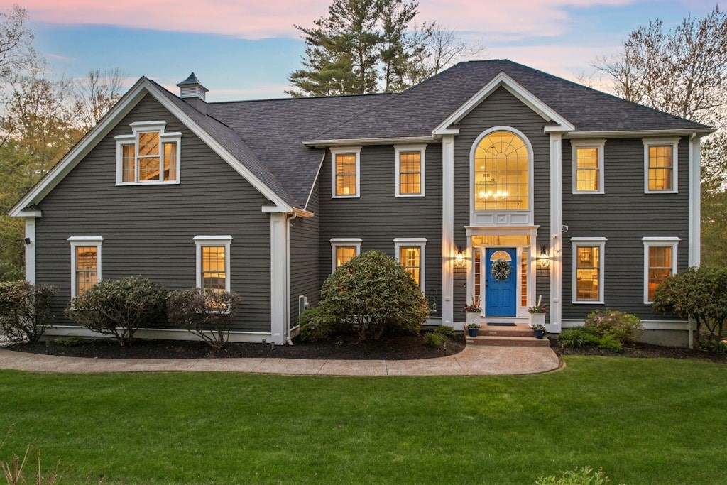 4 Fieldstone Ct, Grafton, MA 01519