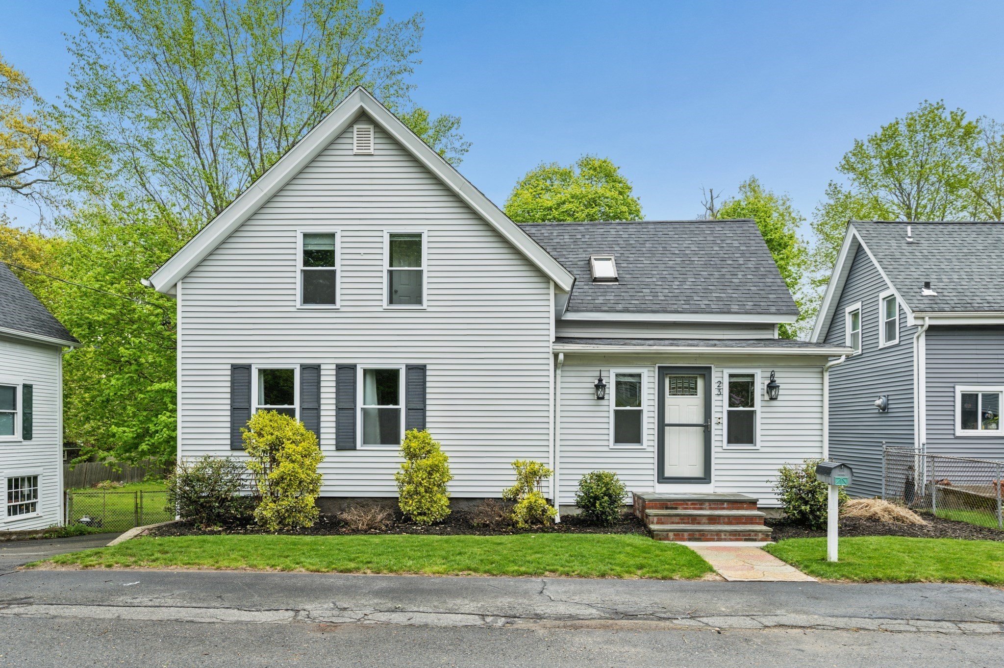 23 Belmont St, Abington, MA 02351