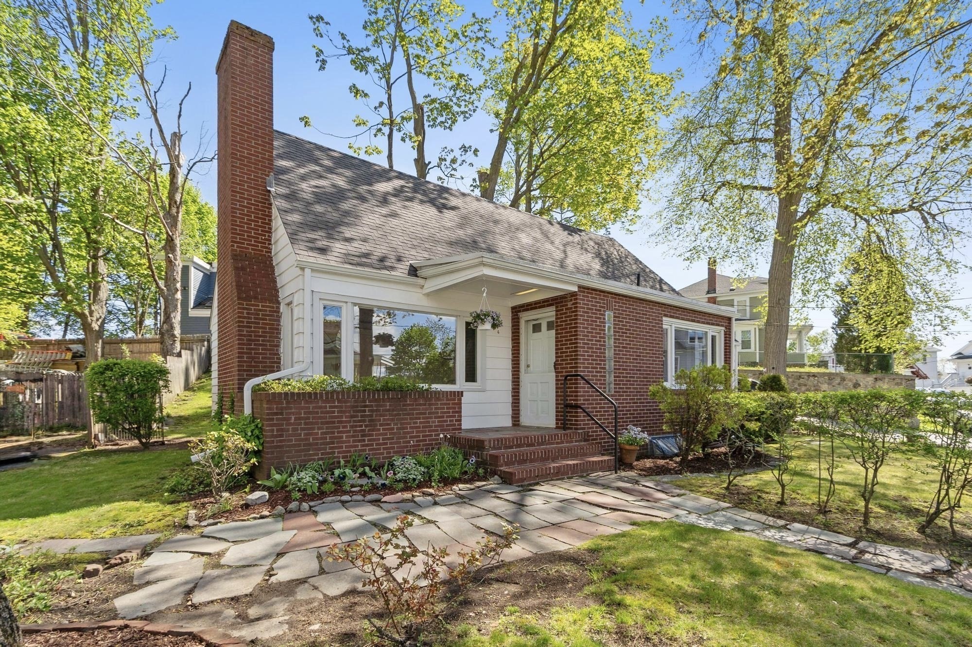 4 Bicknell Terrace, Lawrence, MA 01841