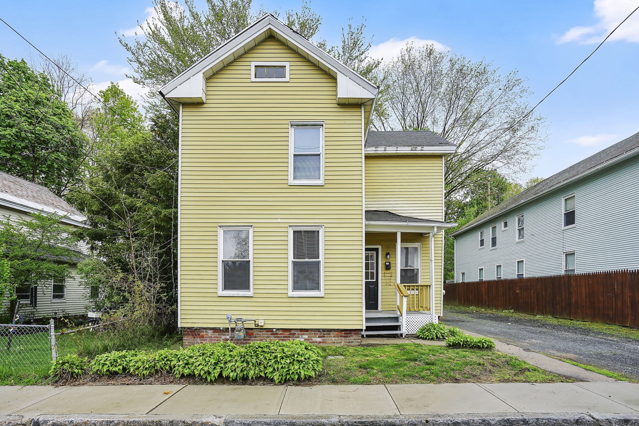 7 Sibley Ave, Westfield, MA 01085