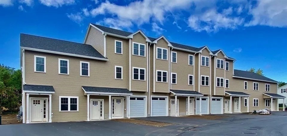 7 Gorham St Unit 60, Chelmsford, MA 01824