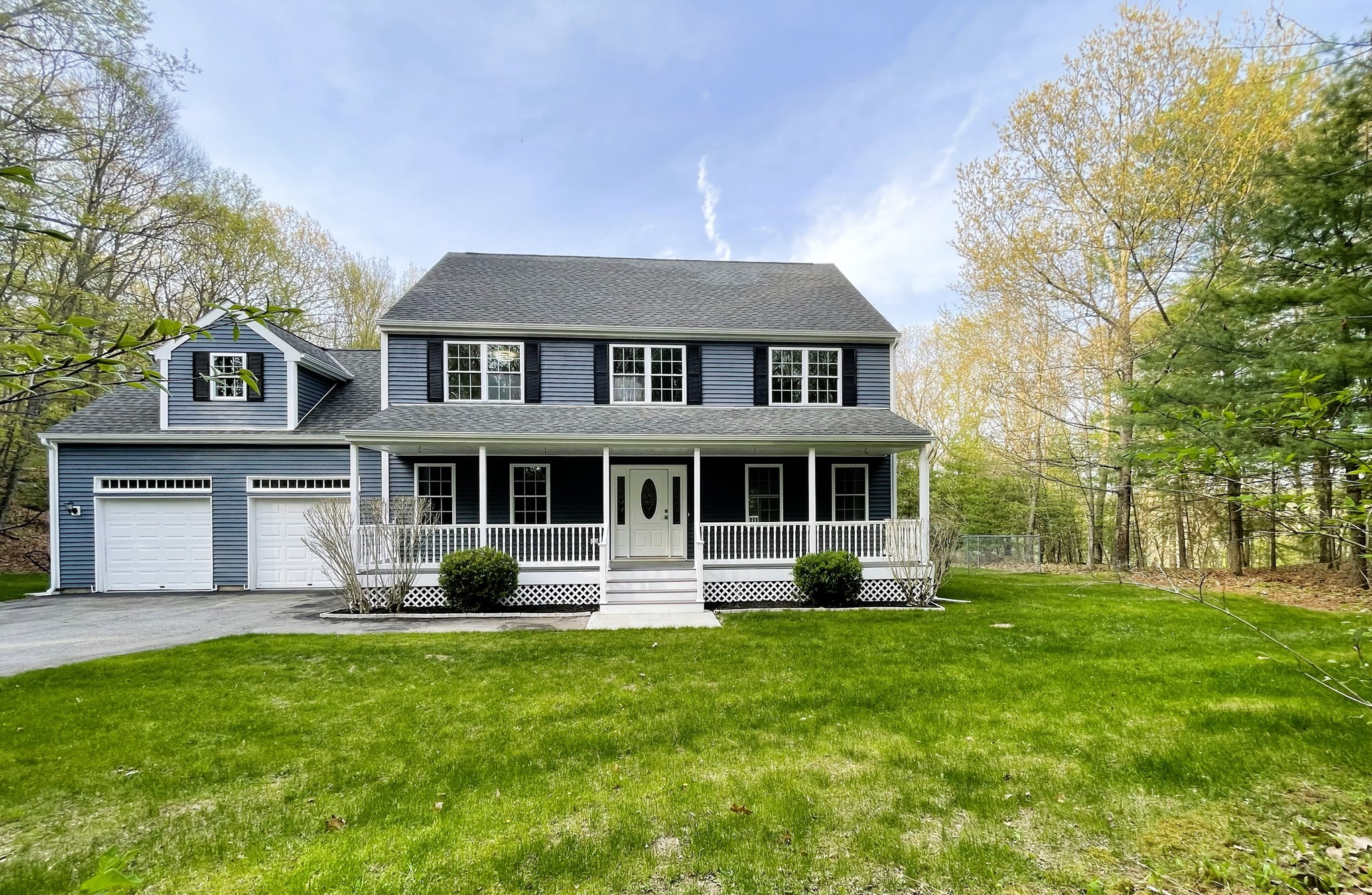 44 New Boston Rd, Dudley, MA 01571
