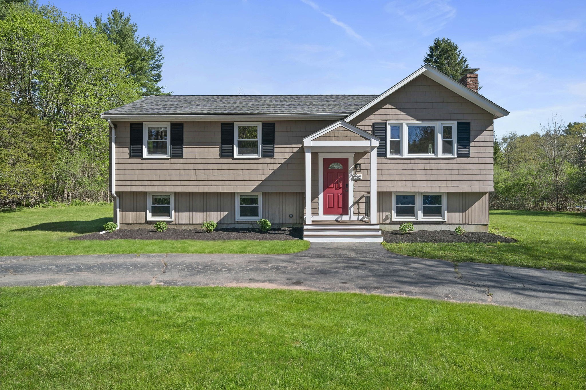 178 Morse St, Sharon, MA 02067
