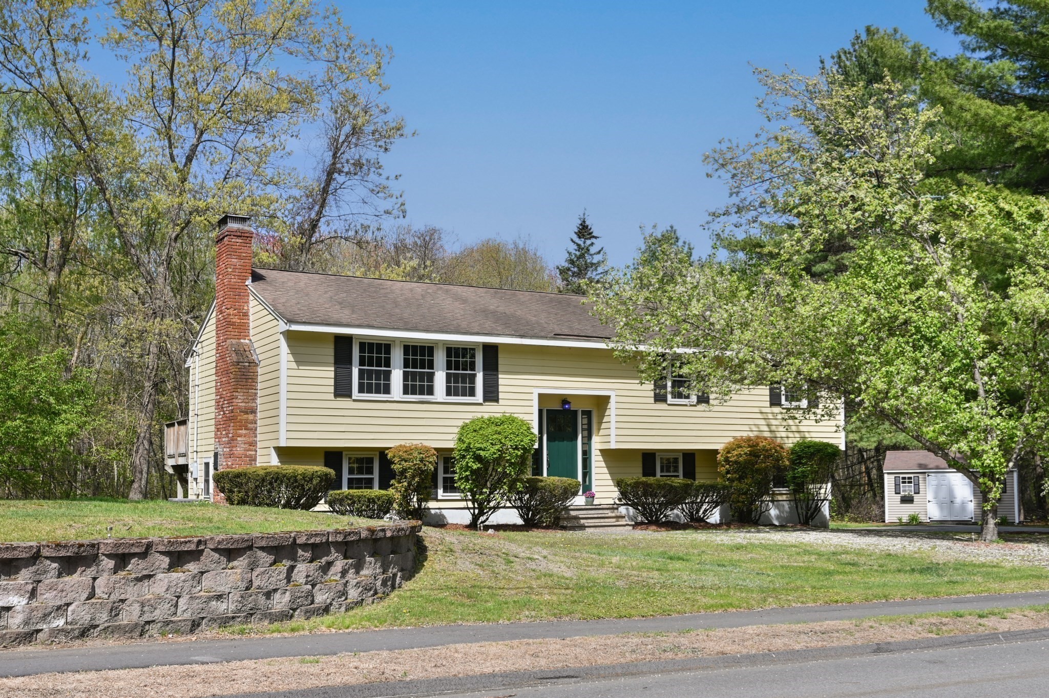 26 Hillview Rd, North Reading, MA 01864