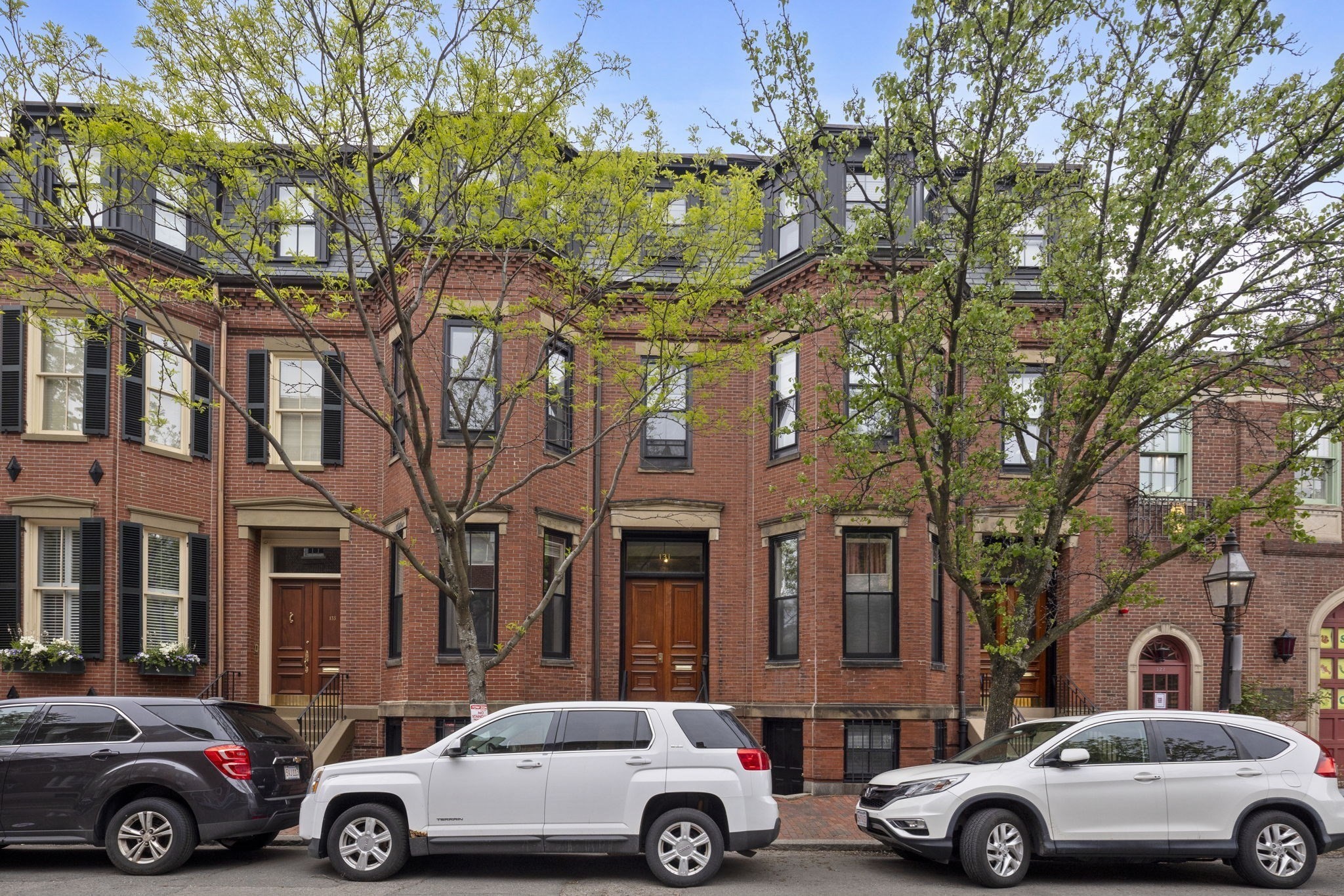 131 Mount Vernon St Unit 2, Beacon Hill, Boston, MA 02108