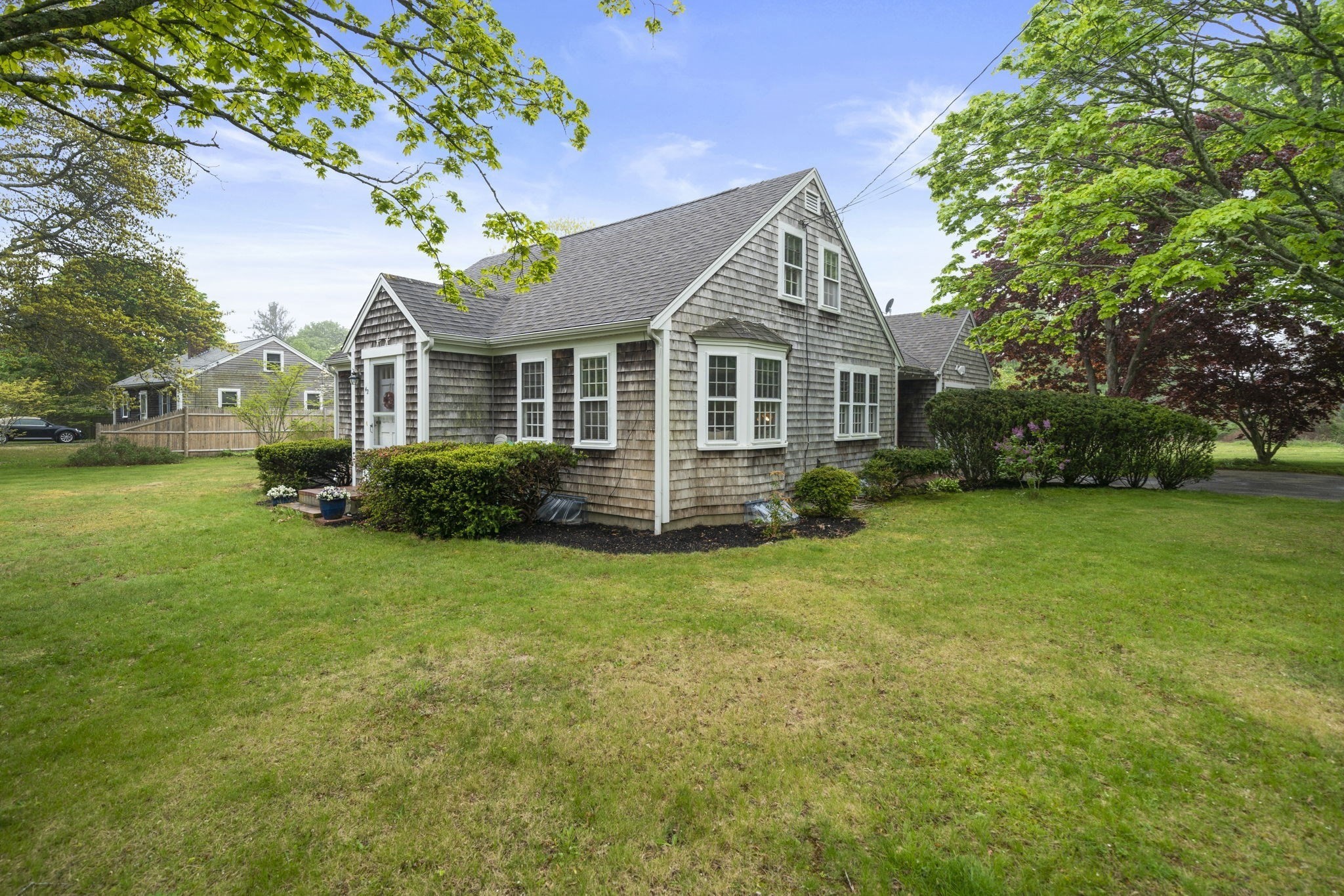 42 Old Barnstable Rd, Falmouth, MA 02536
