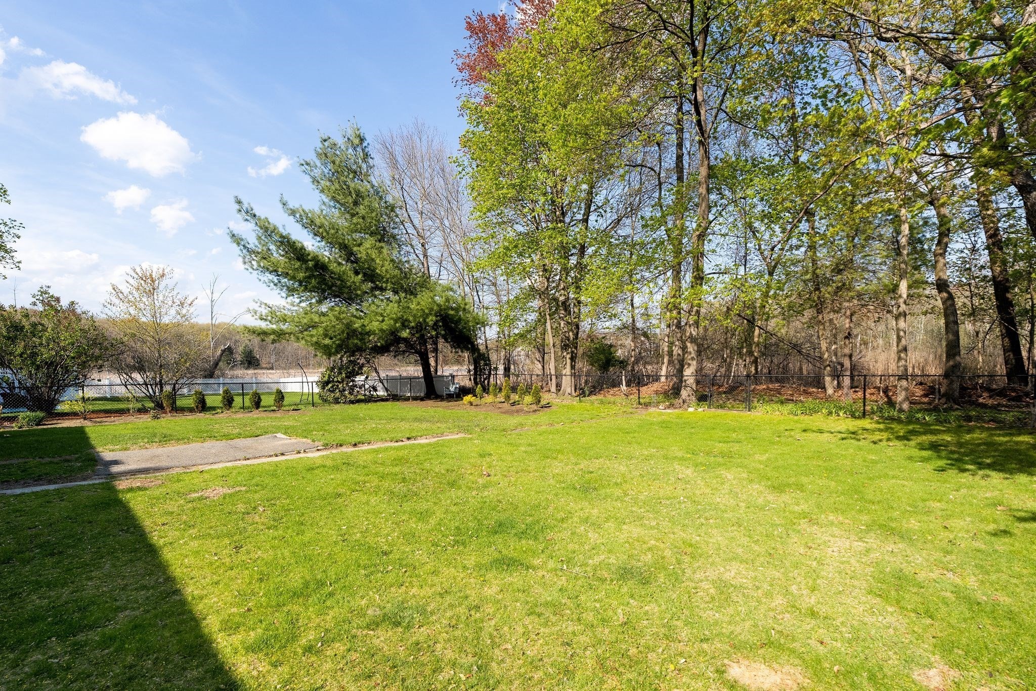 15 Stirling St, Andover, MA 01810 - Image 21