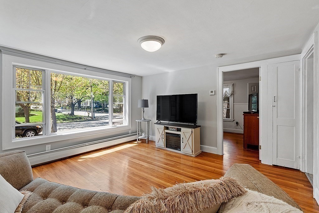 15 Stirling St, Andover, MA 01810 - Image 7