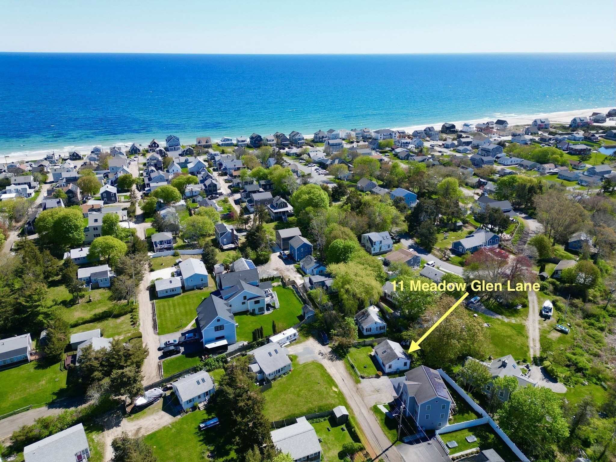 11 Meadow Glen Ln, Plymouth, MA 02360