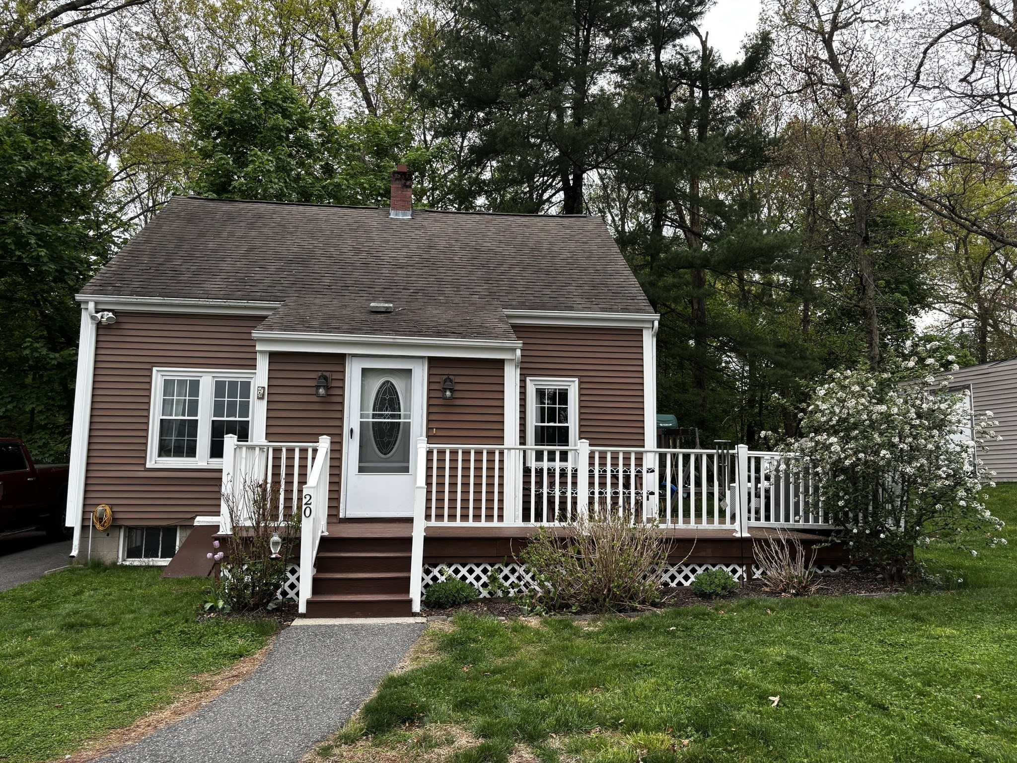 20 Cooks Ln, Bellingham, MA 02019