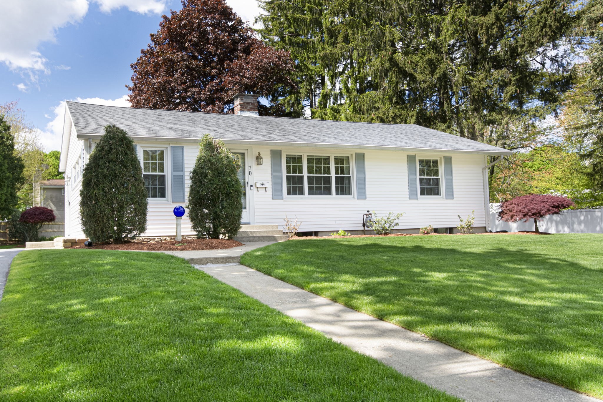70 Trinity Ave, Worcester, MA 01605