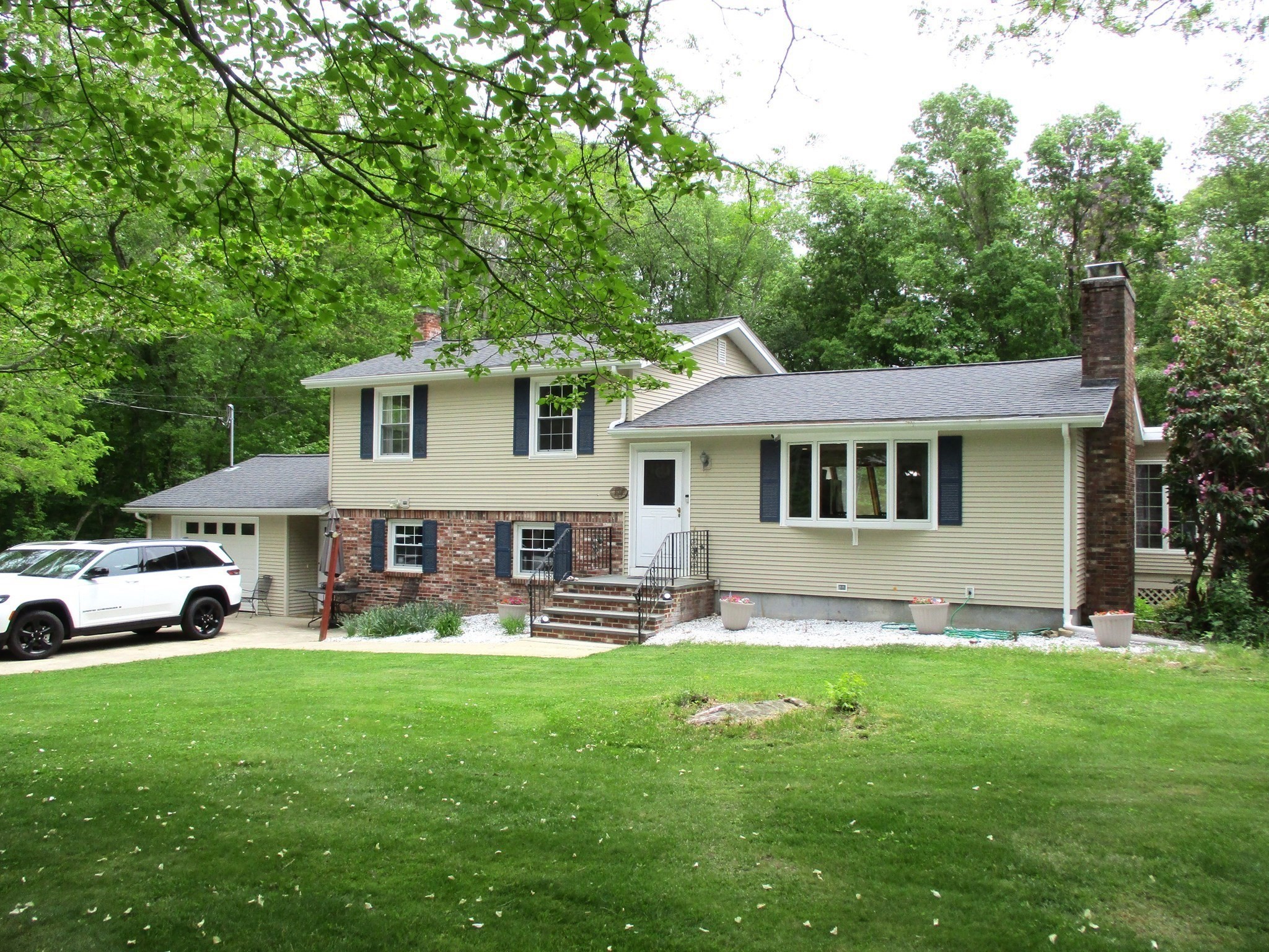 197 Chestnut St, Rehoboth, MA 02769