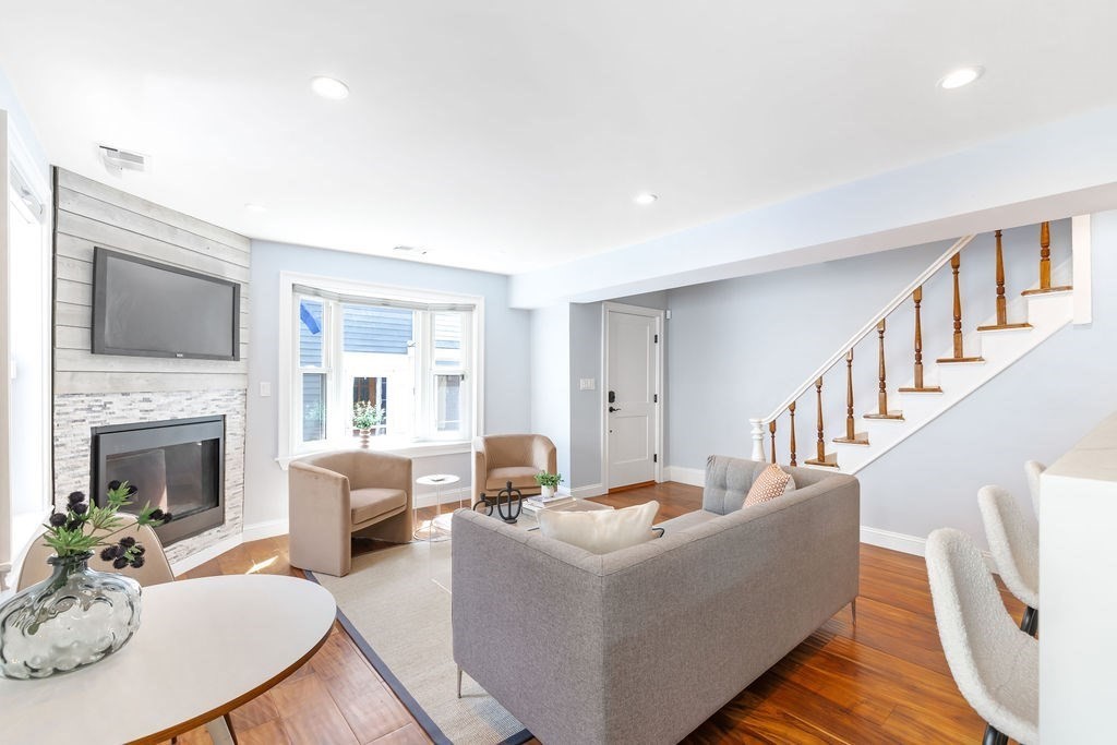 5 Lexington Ave, Charlestown, Boston, MA 02129