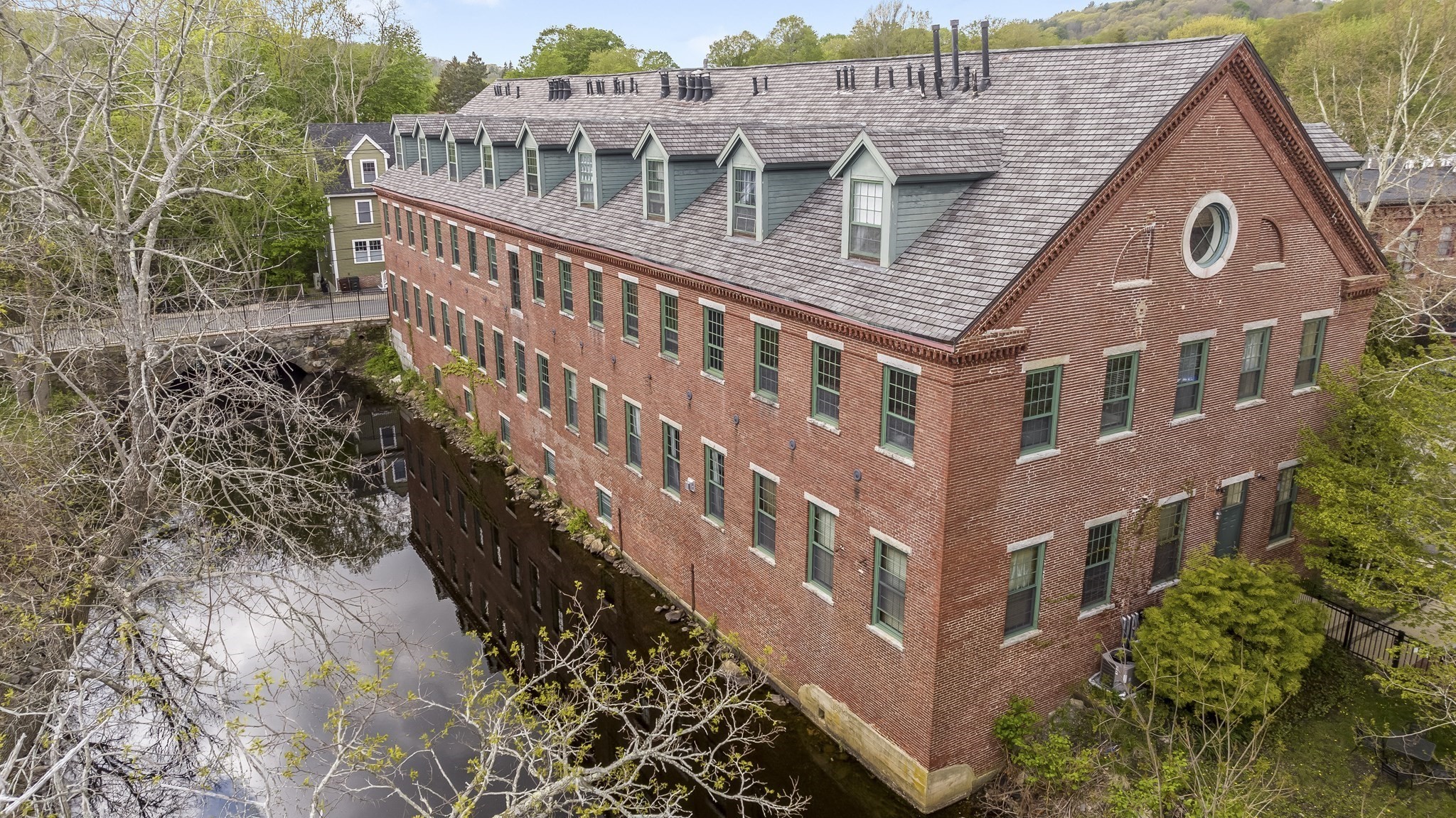 25 Pond St Unit 210, Amesbury, MA 01913