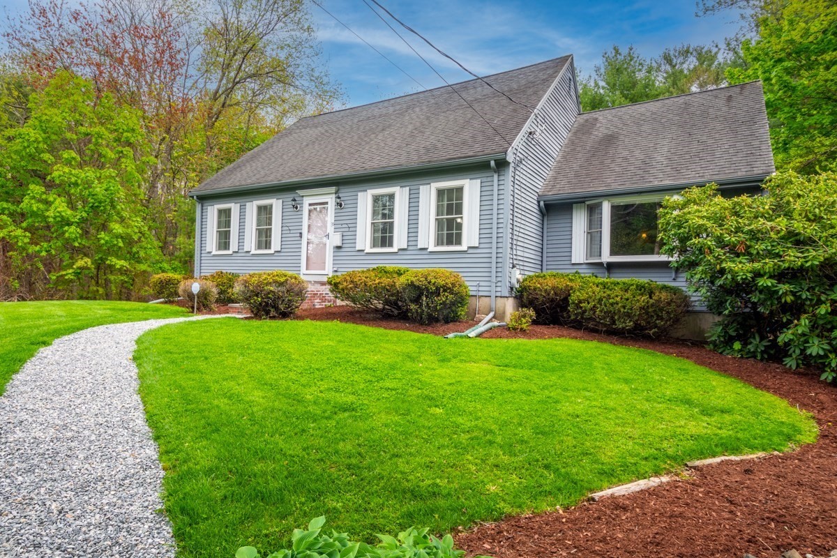 35 Blueberry Lane, Reading, MA 01867