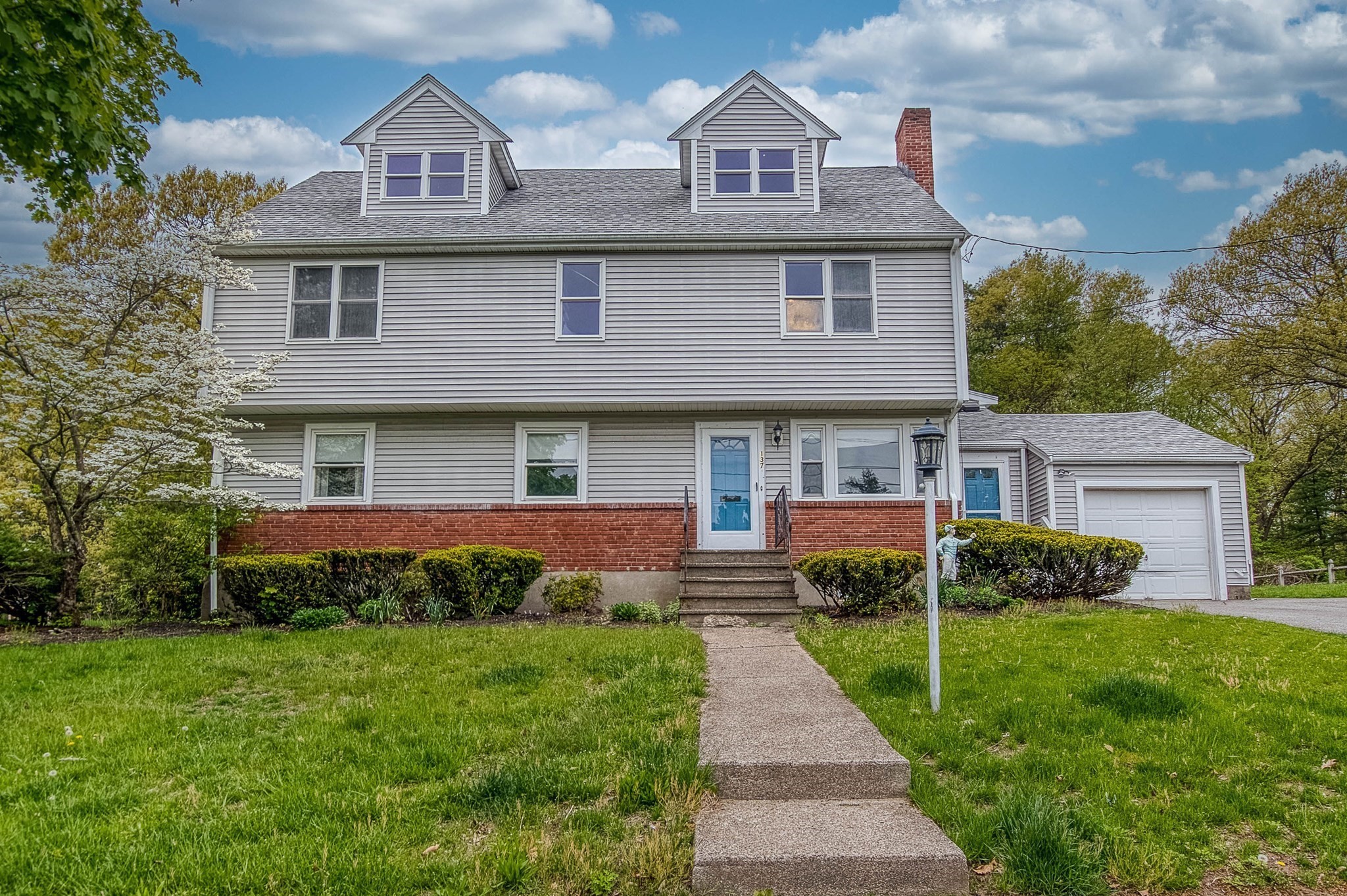 137 Eleanor Dr, Braintree, MA 02184