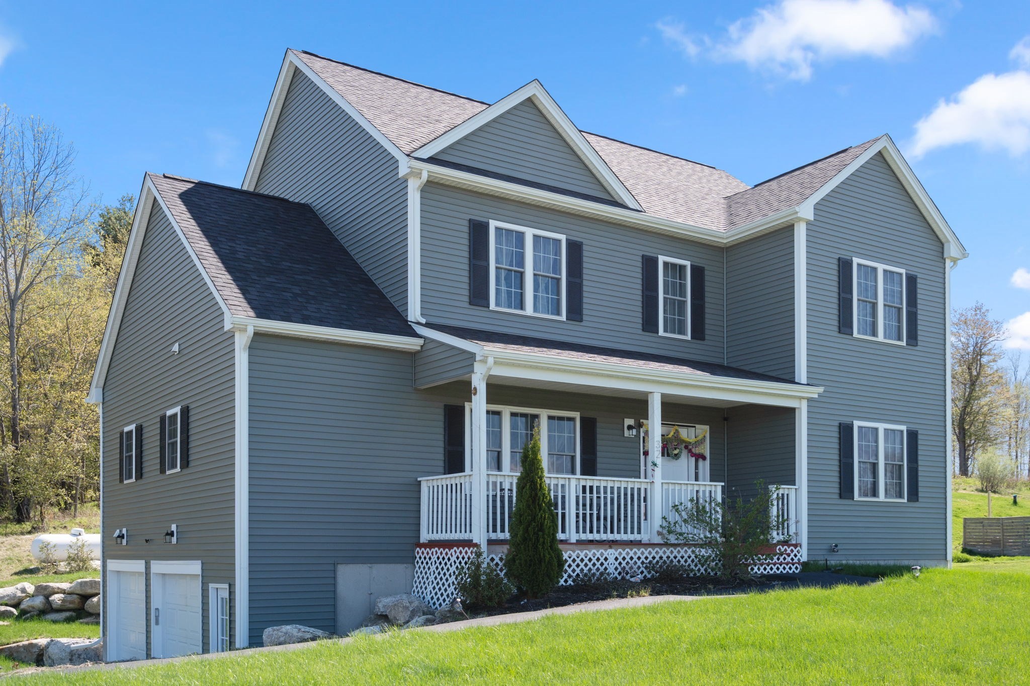 32 Hycrest Rd, Charlton, MA 01507