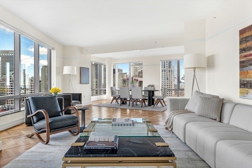 1 Avery St, Apt 24D