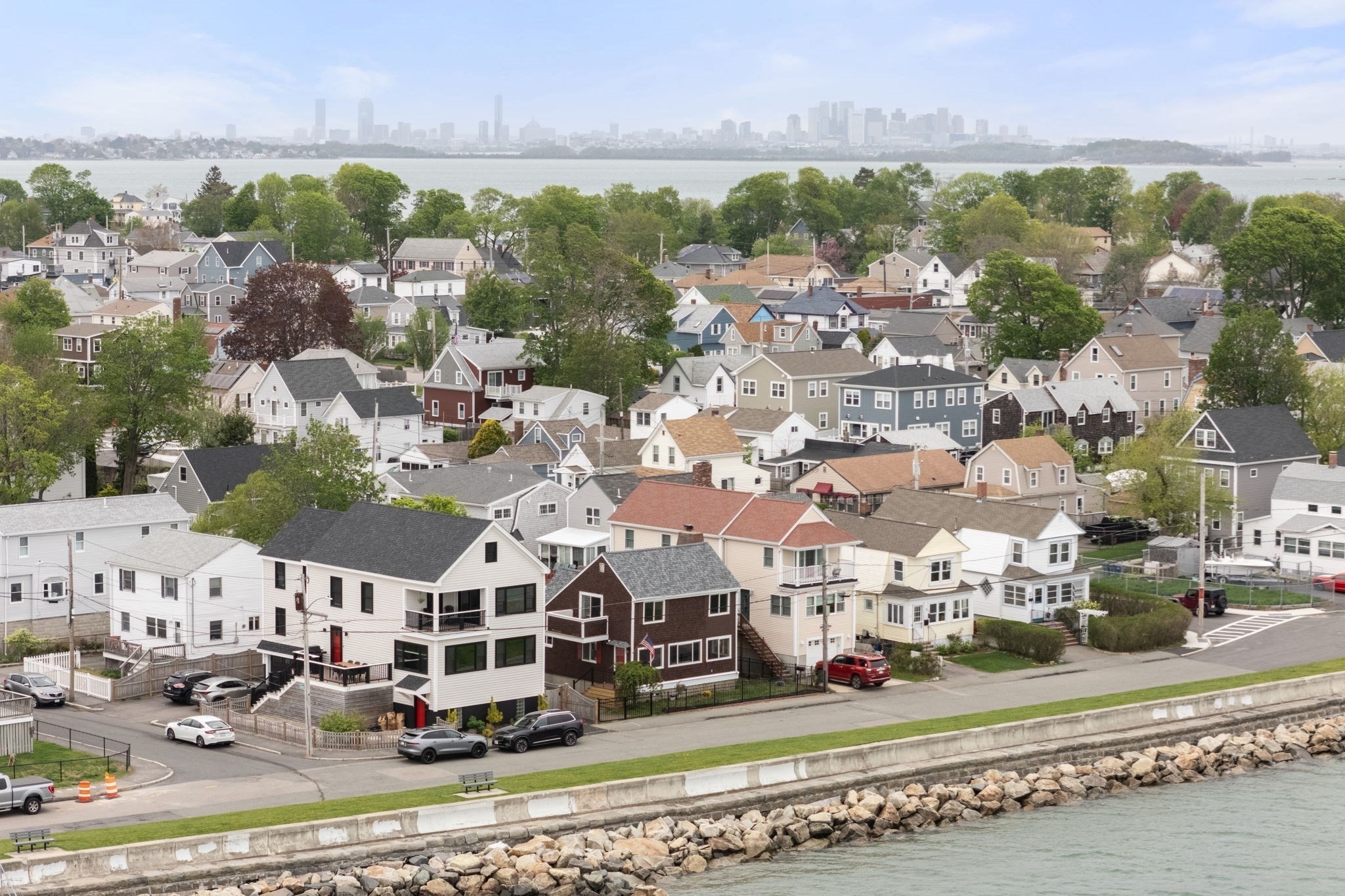 61 Edgewater Dr, Quincy, MA 02169