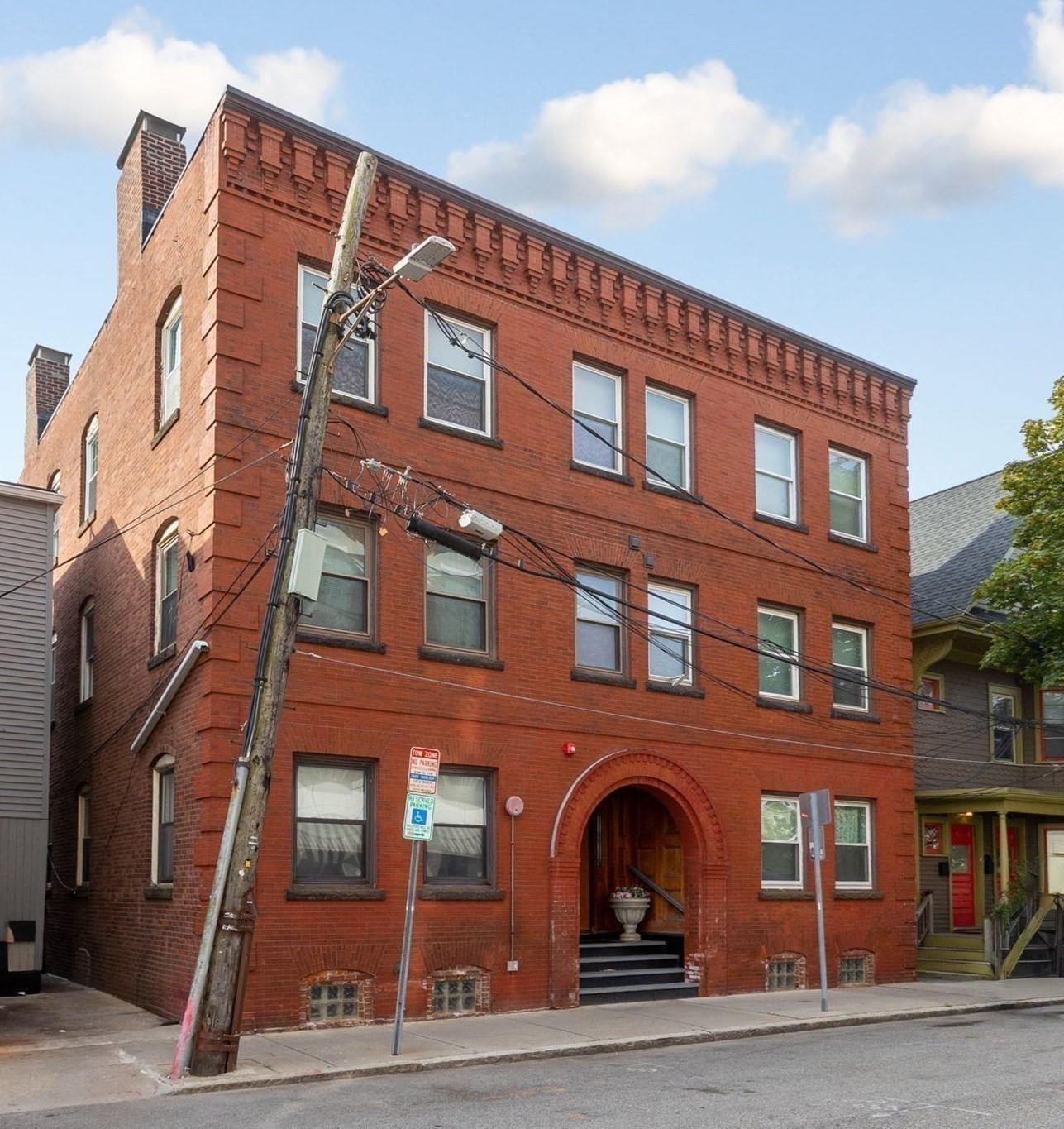 6 Porter Road Unit 1L, Cambridge, MA 02140